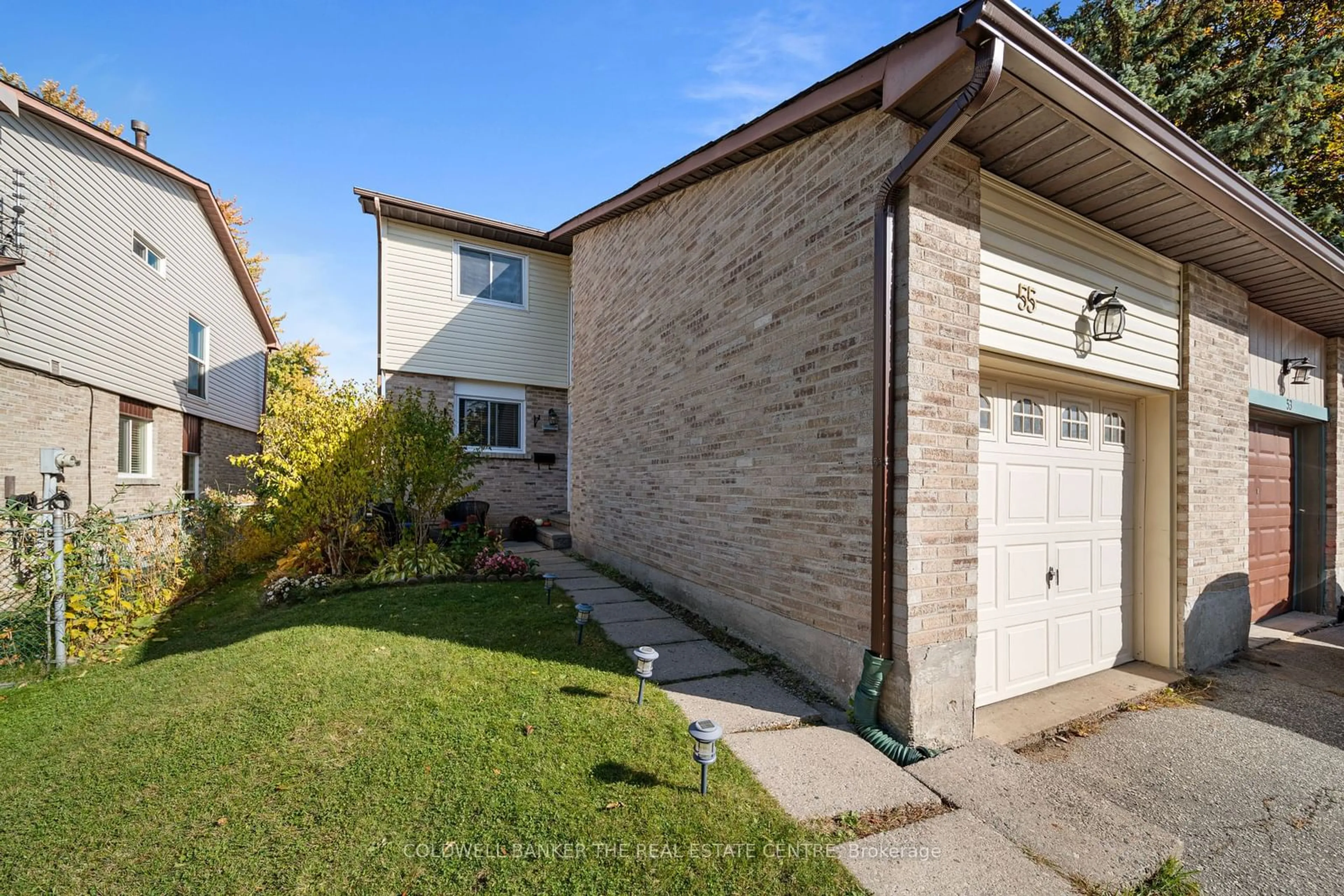 Frontside or backside of a home, the street view for 55 Deanscroft Sq, Toronto Ontario M1E 4W8