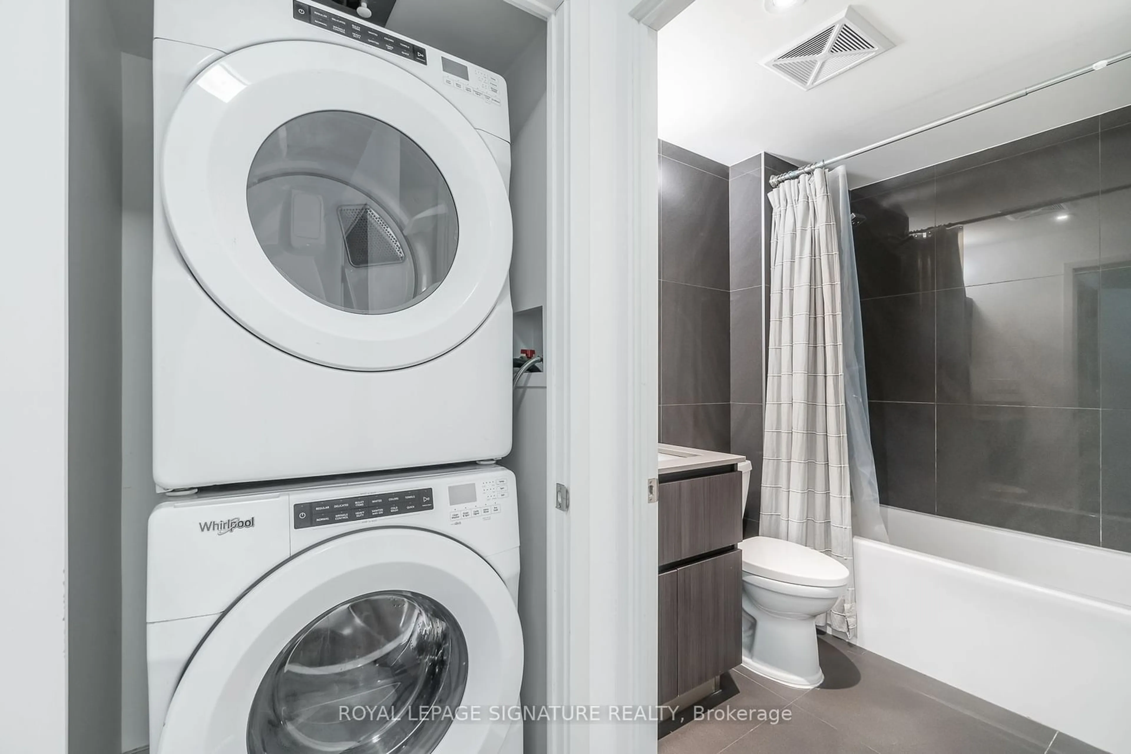 Washer and dryer for 15 Baseball Pl #715, Toronto Ontario M4M 0E6