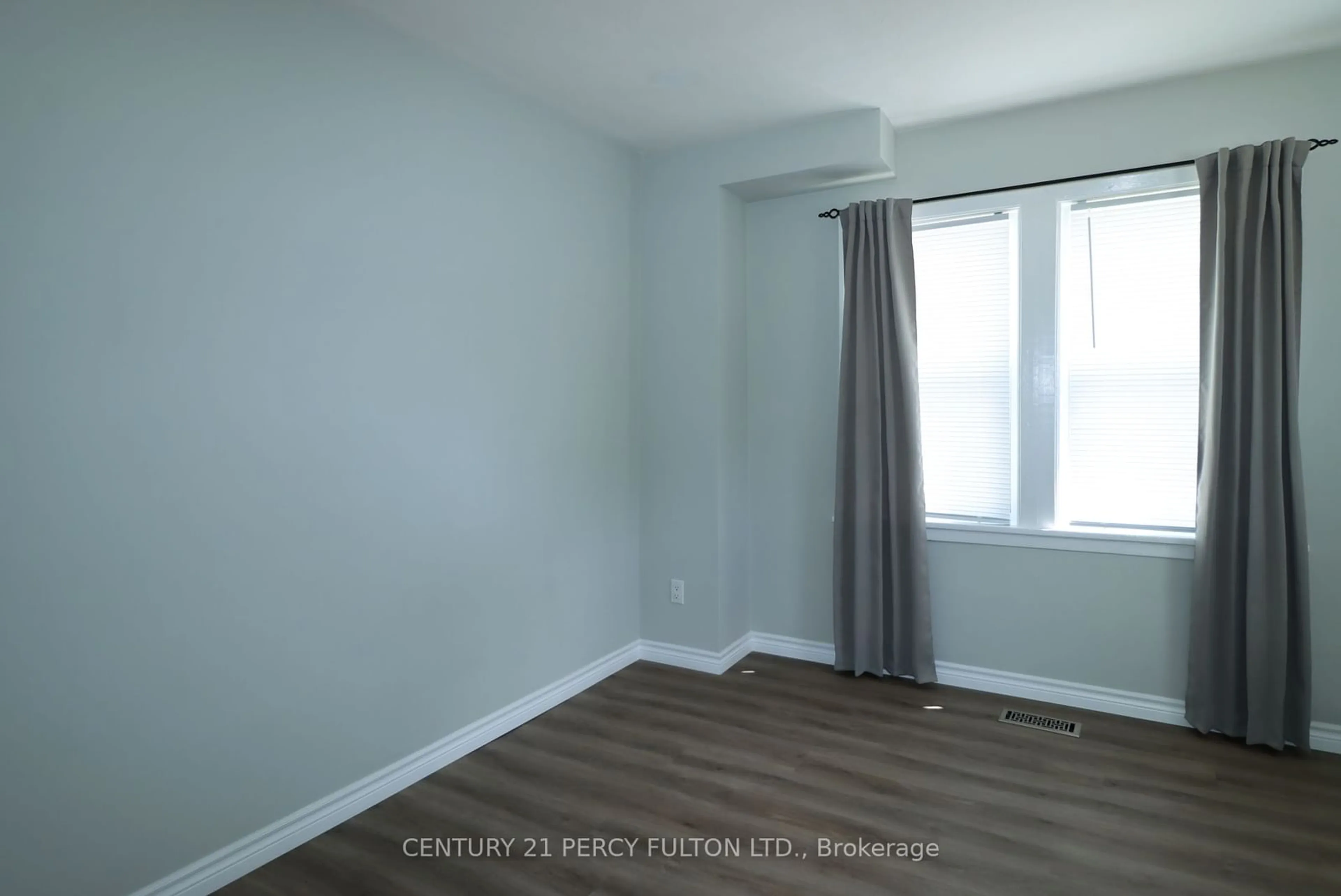 A pic of a room, not visible floor for 164 Centre St, Oshawa Ontario L1G 4C3