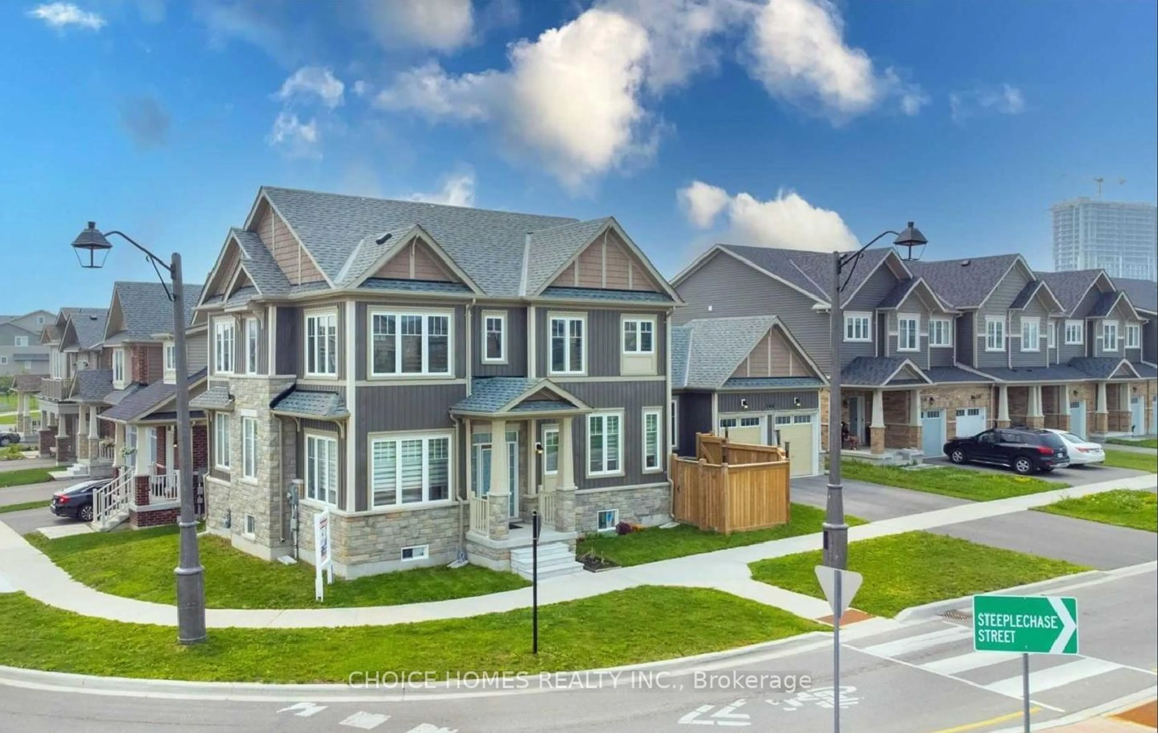 Frontside or backside of a home, the street view for 100 Great Gabe Gate, Oshawa Ontario L1L 0G8