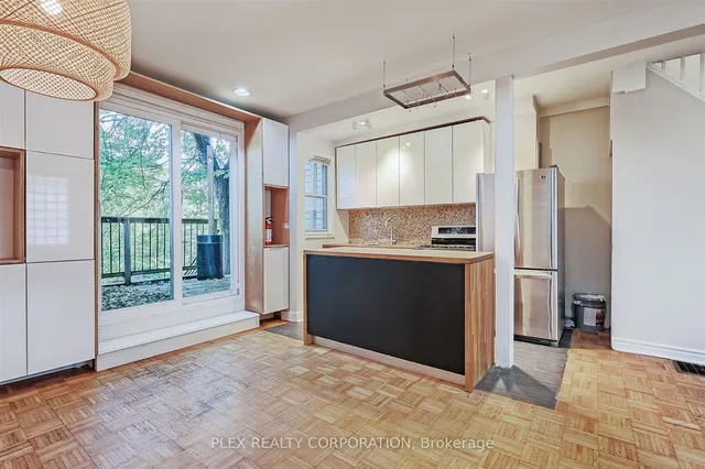 Additional property image - 193 Coxwell Ave