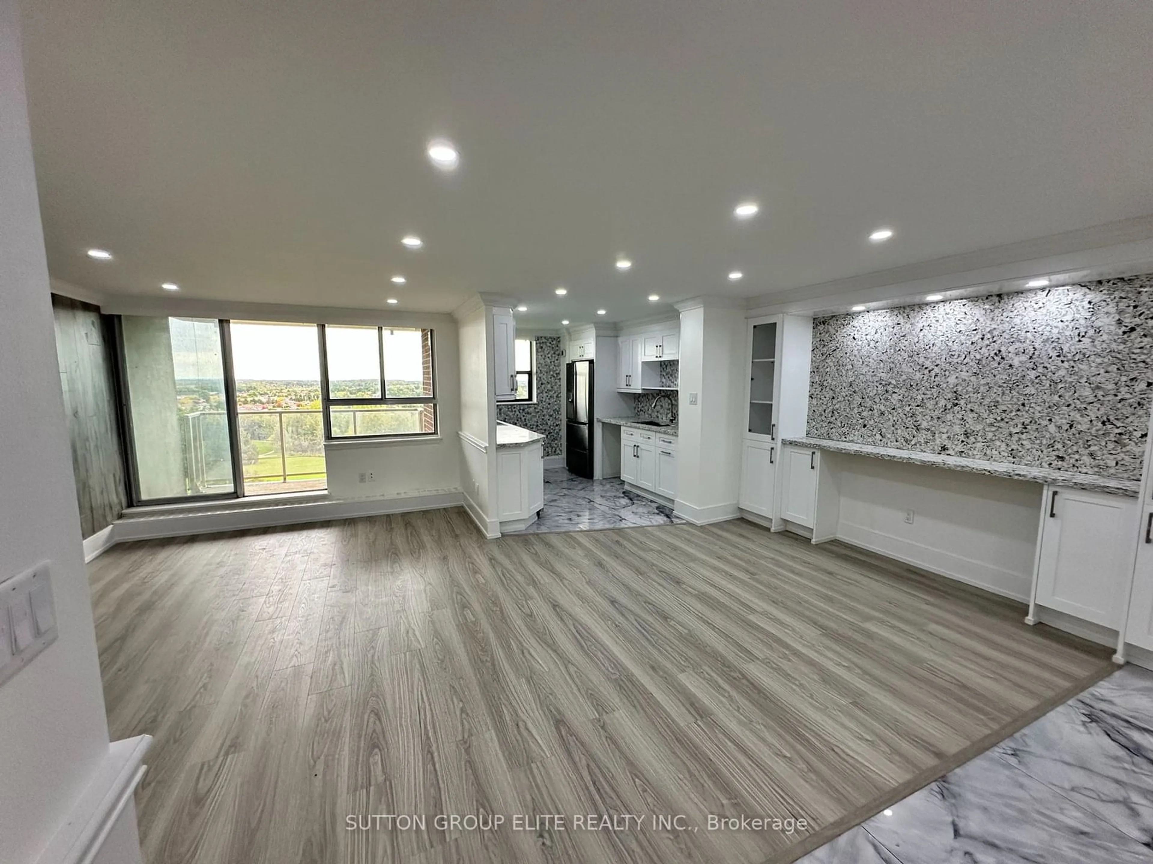 Other indoor space, wood floors for 100 Wingarden Crt #1006, Toronto Ontario M1B 2P4