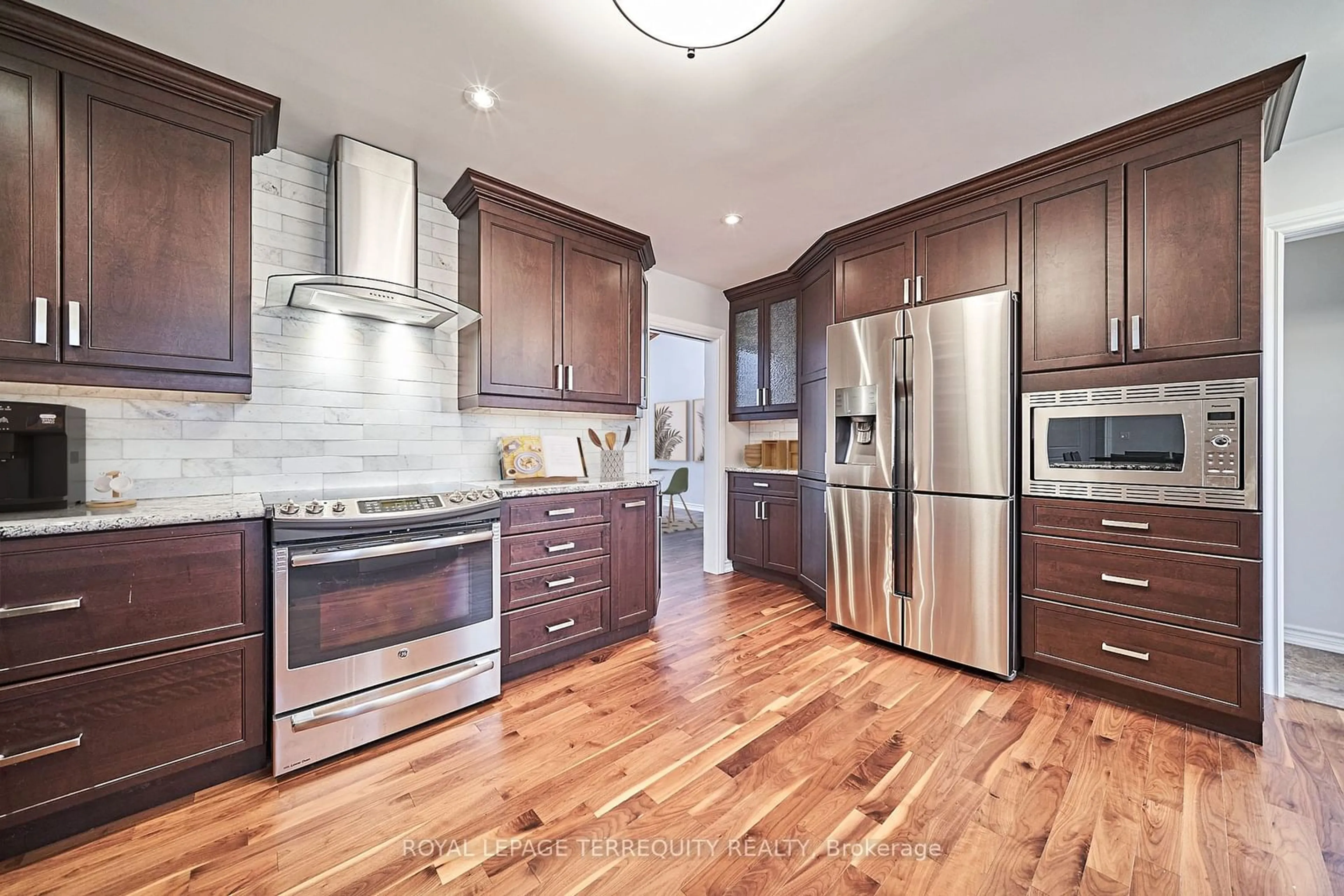 Contemporary kitchen, wood floors, mountain for 83 Sherwood Rd, Ajax Ontario L1T 2Y7