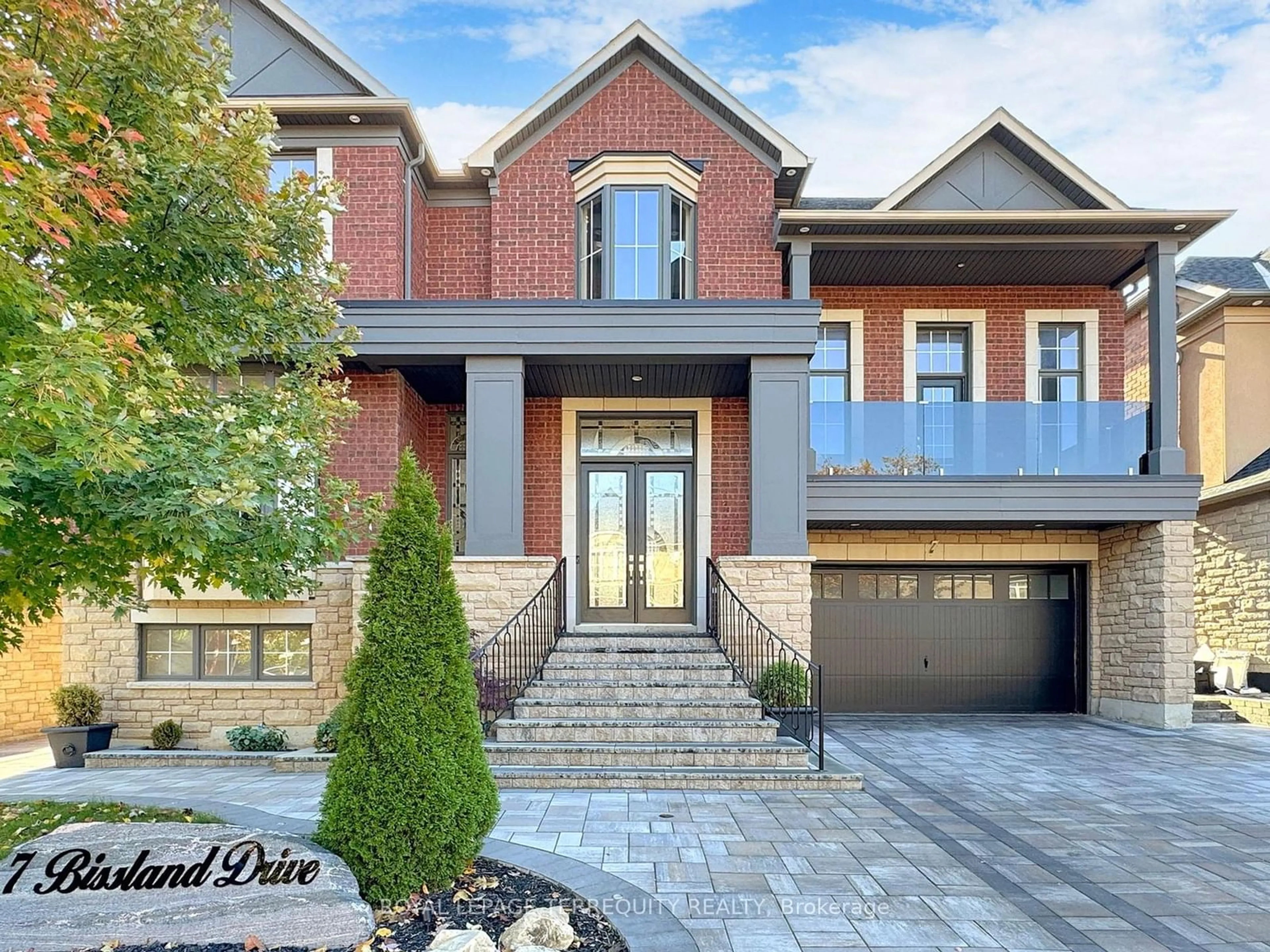 Home with brick exterior material for 7 Bissland Dr, Ajax Ontario L1Z 0E1