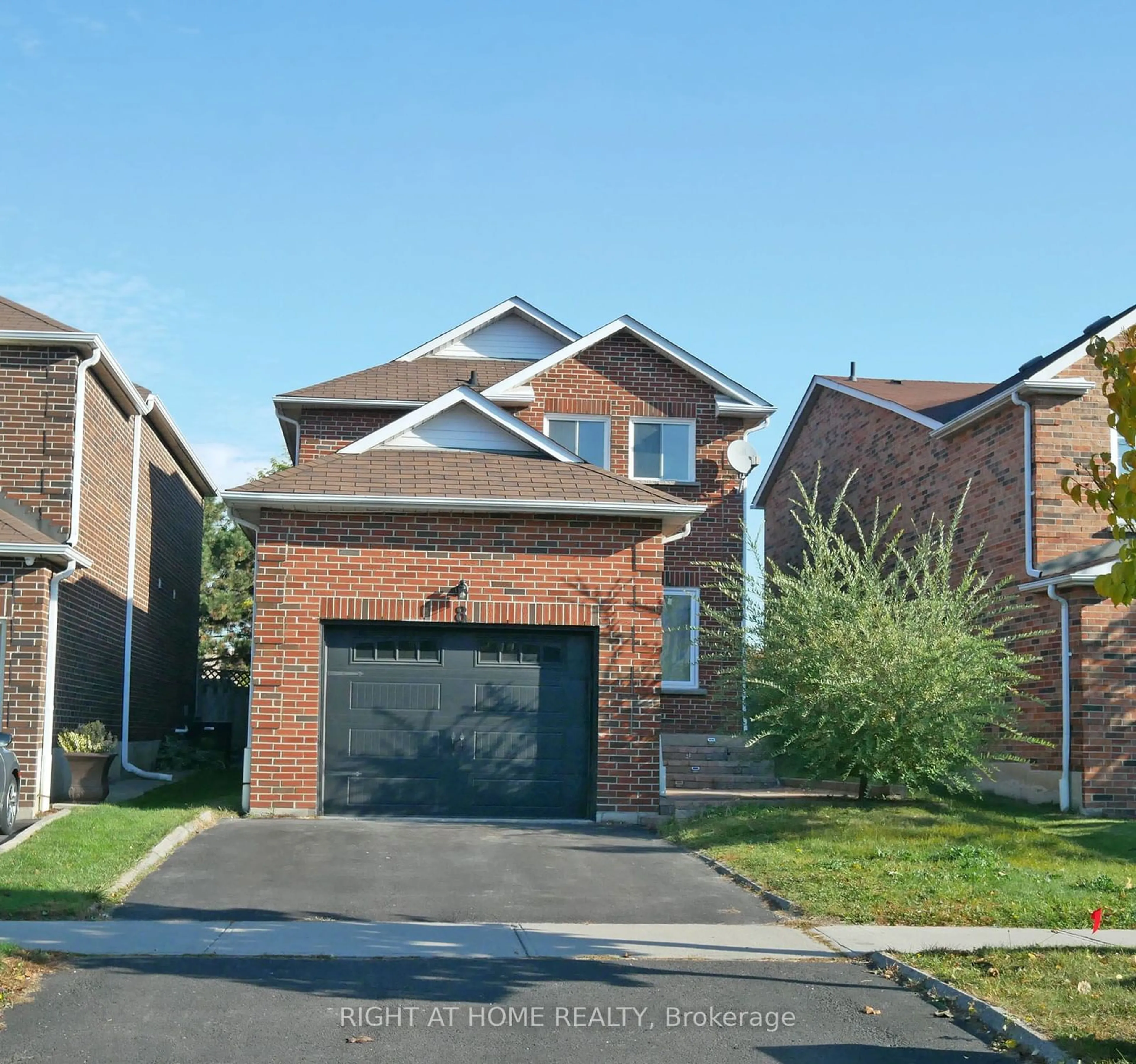 Frontside or backside of a home, the street view for 8 REED Dr, Ajax Ontario L1S 5S3