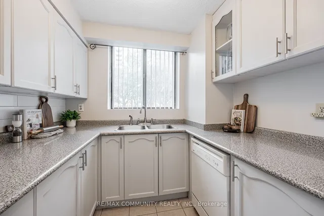 Additional property image - 10 Tapscott Rd Unit 103
