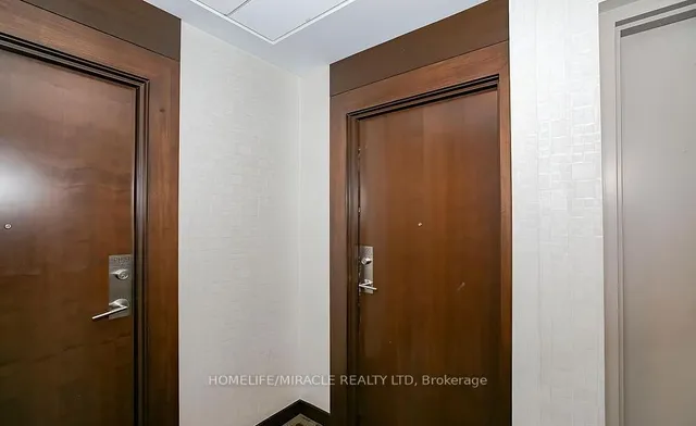 Additional property image - 181 Village Green Sq Unit Ph20