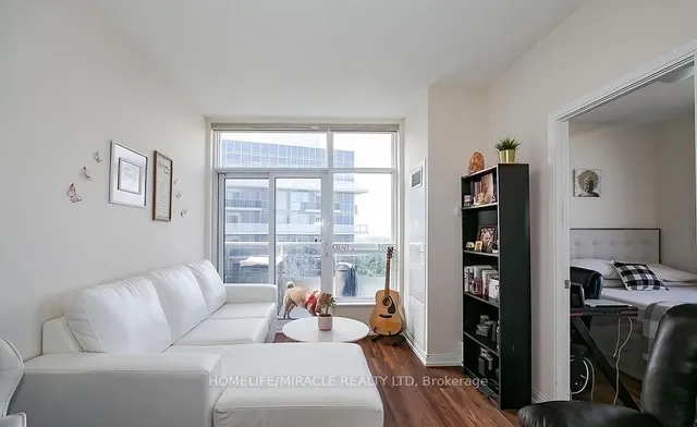 Additional property image - 181 Village Green Sq Unit Ph20