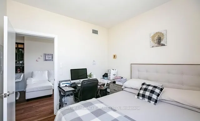 Additional property image - 181 Village Green Sq Unit Ph20
