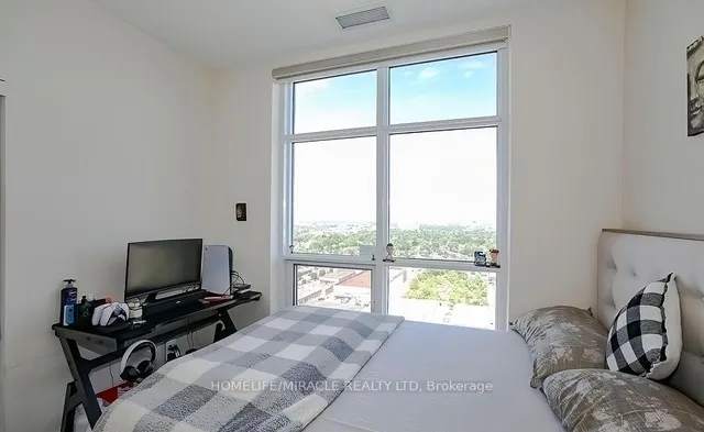 Additional property image - 181 Village Green Sq Unit Ph20