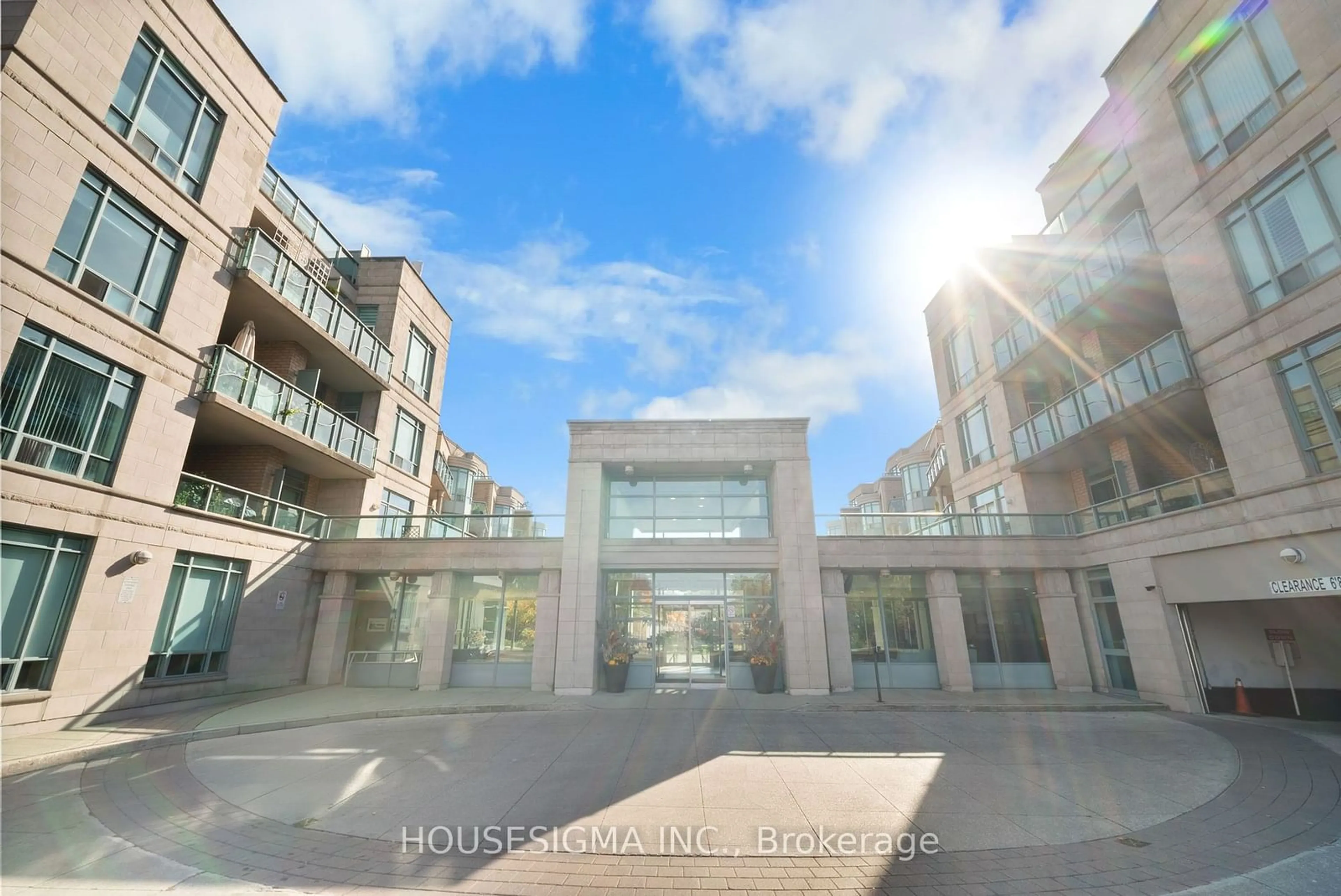 A pic from exterior of the house or condo, the front or back of building for 35 Boardwalk Dr #423, Toronto Ontario M4L 3Y8