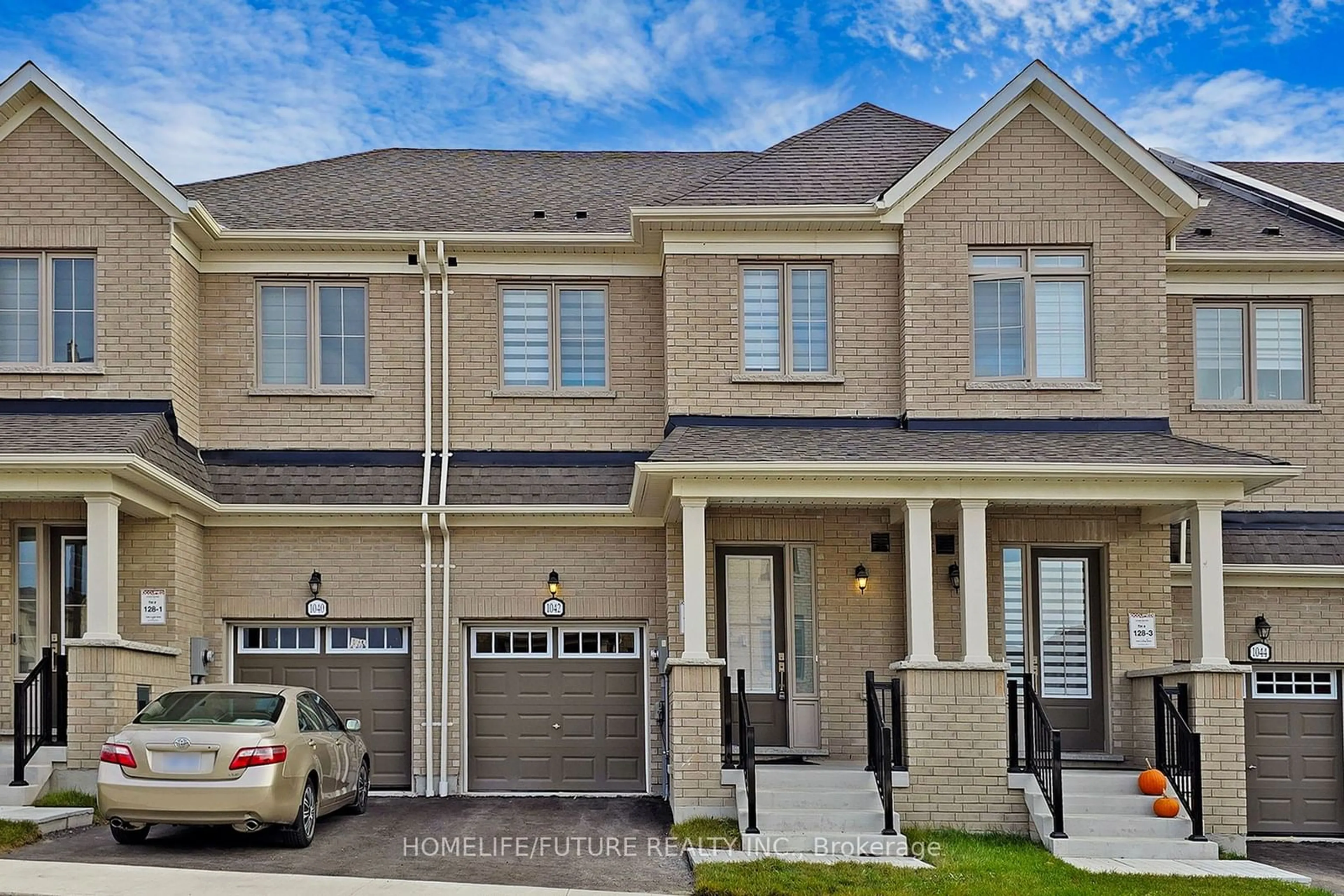 Home with brick exterior material for 1042 Lockie Dr, Oshawa Ontario L1L 0R9