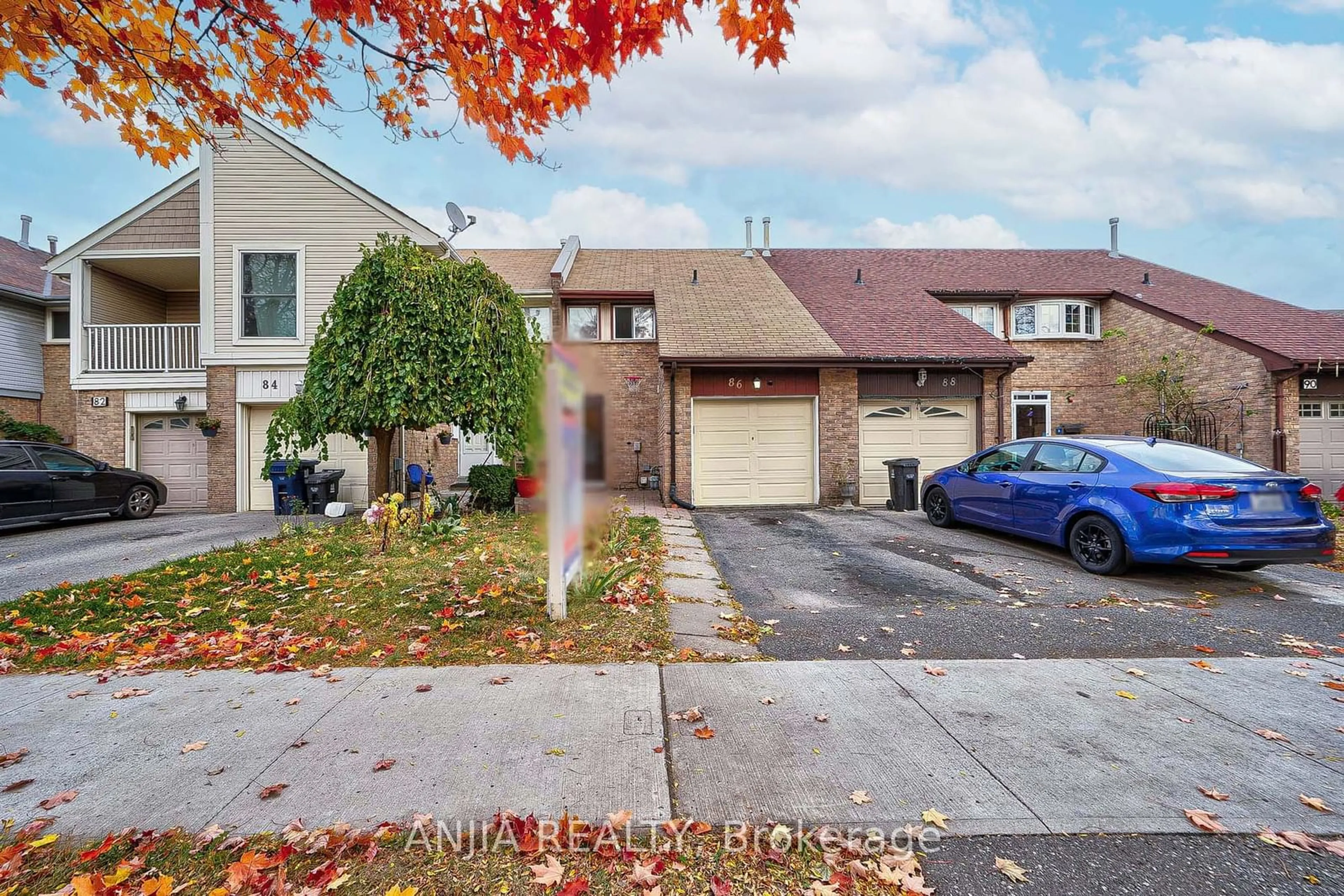 A pic from exterior of the house or condo, the street view for 86 Croach Cres, Toronto Ontario M1S 4J1