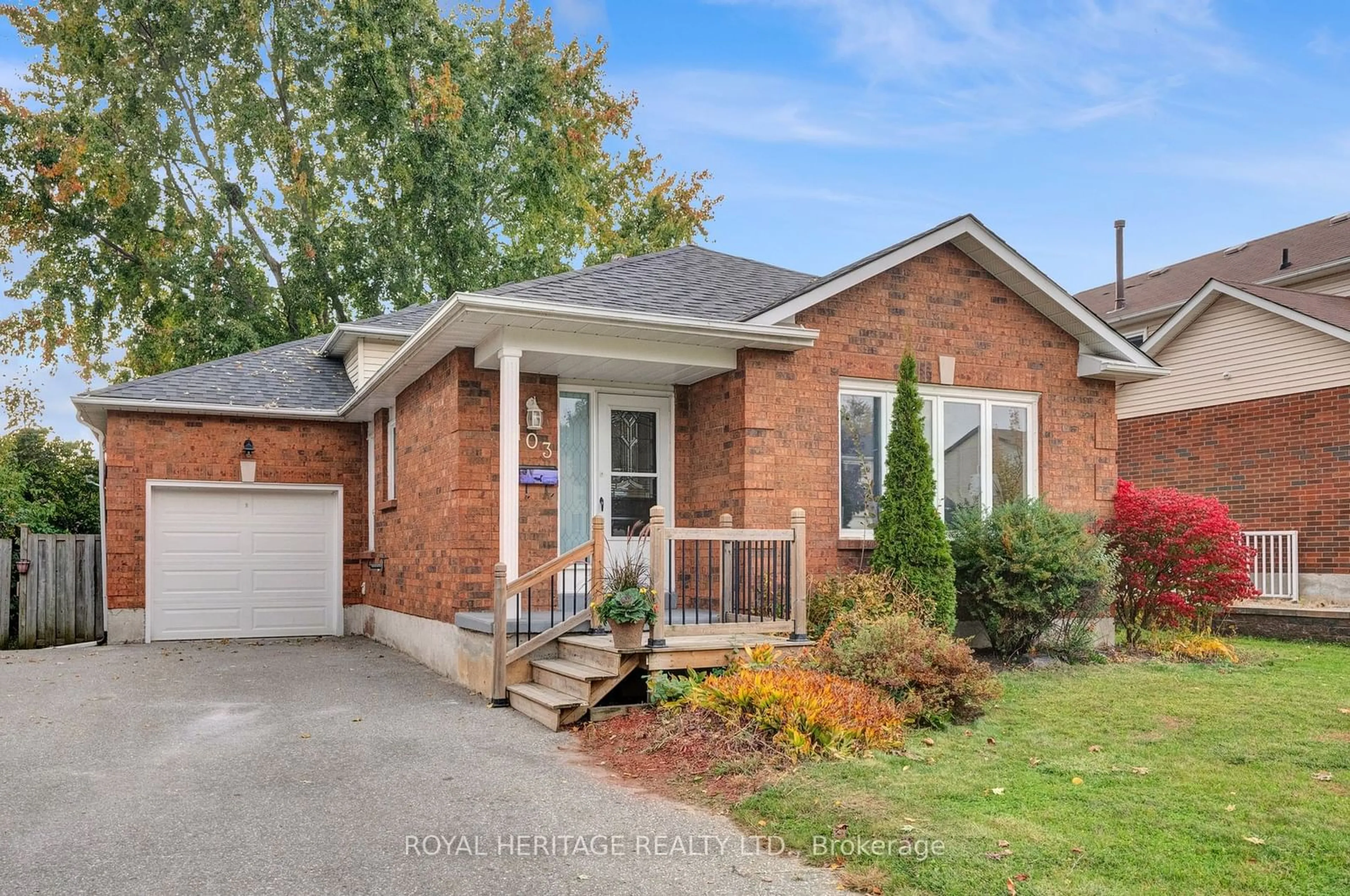 Home with brick exterior material for 103 Martin Rd, Clarington Ontario L1C 4B4