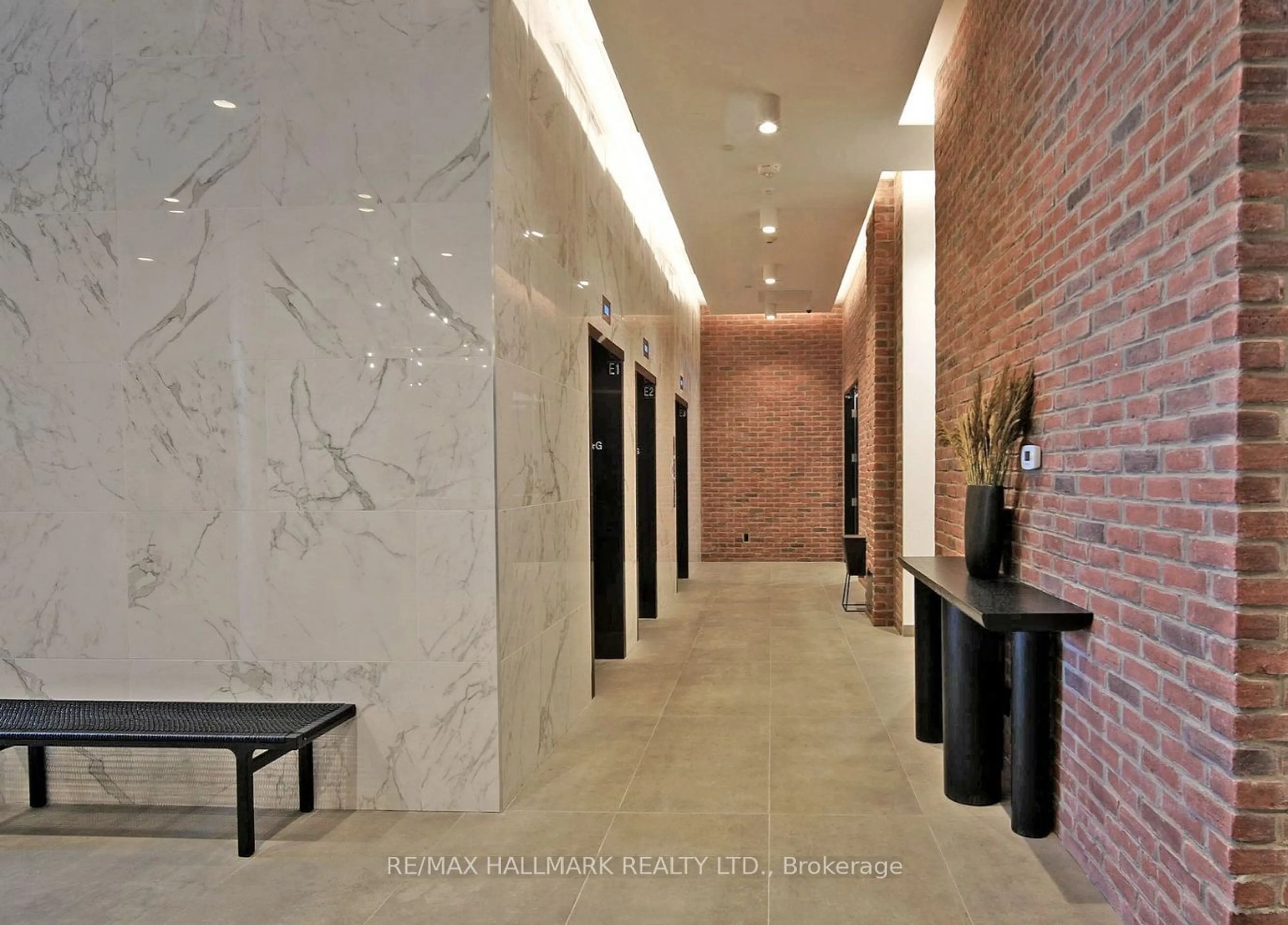 Indoor lobby, ceramic floors for 2799 Kingston Rd #Ph 924, Toronto Ontario M1M 1N1