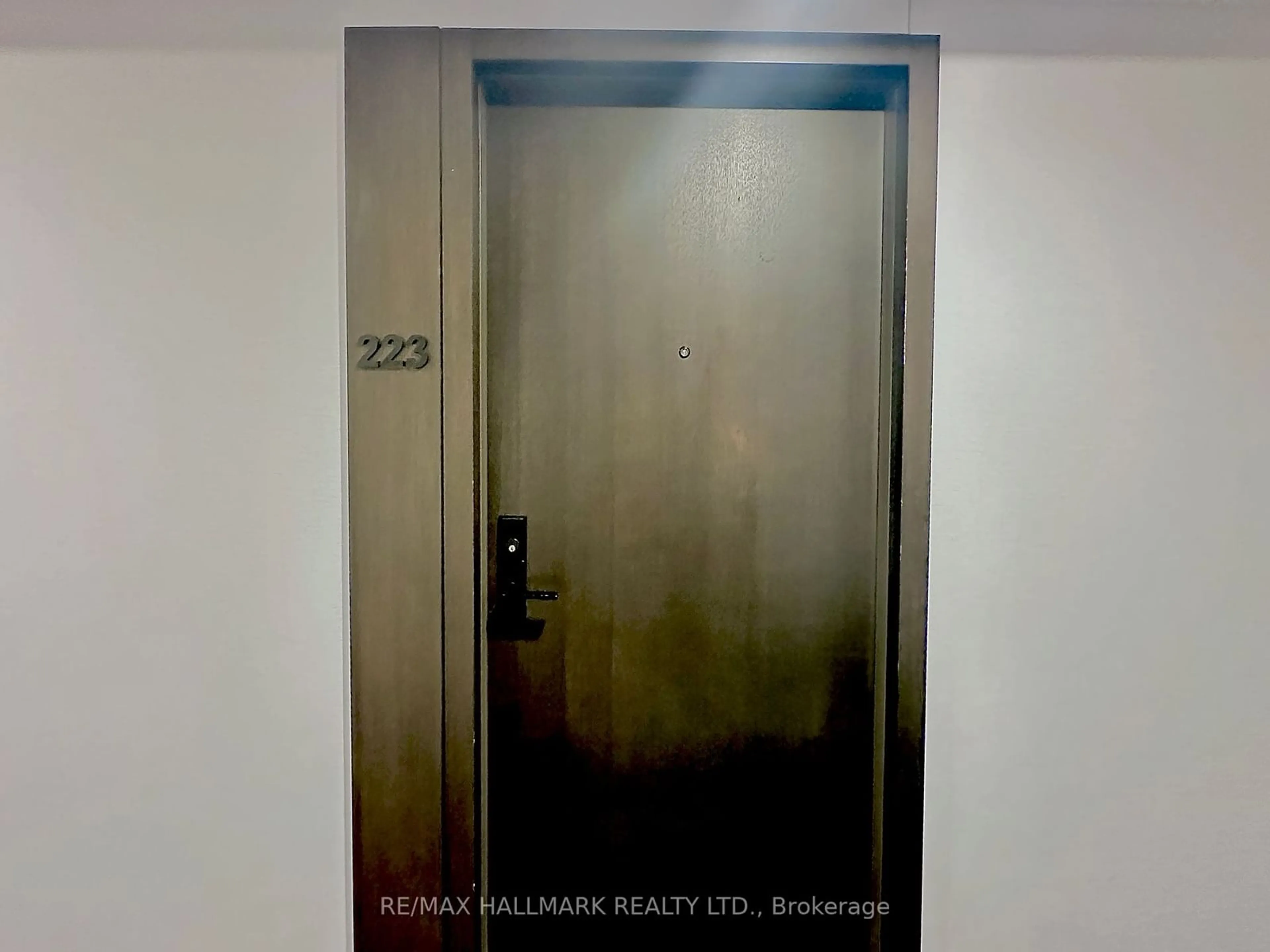 A pic of a room, unknown floor for 2799 Kingston Rd #223, Toronto Ontario M1M 1N1