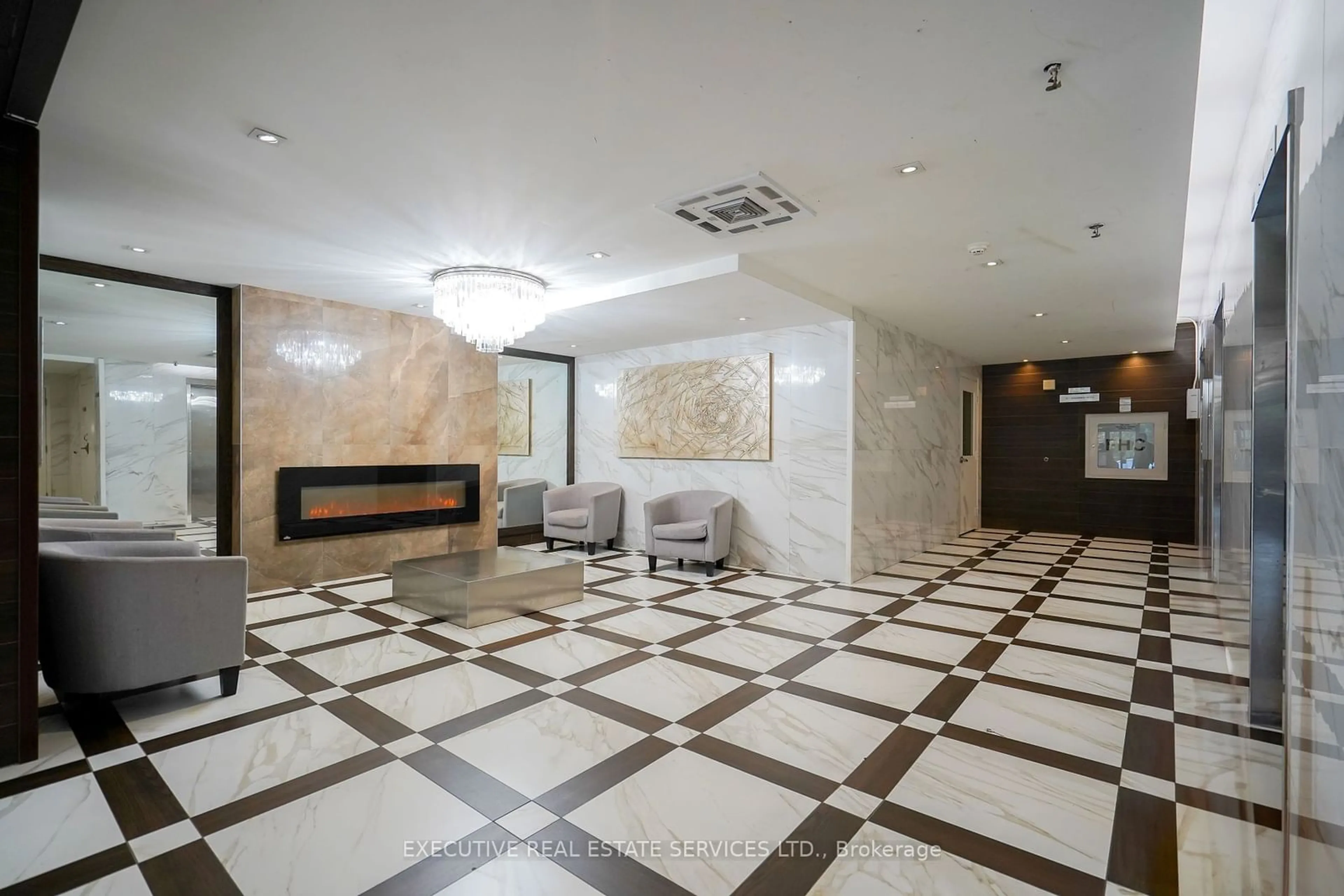 Indoor lobby, ceramic floors for 100 Wingarden Crt #605, Toronto Ontario M1B 2P4