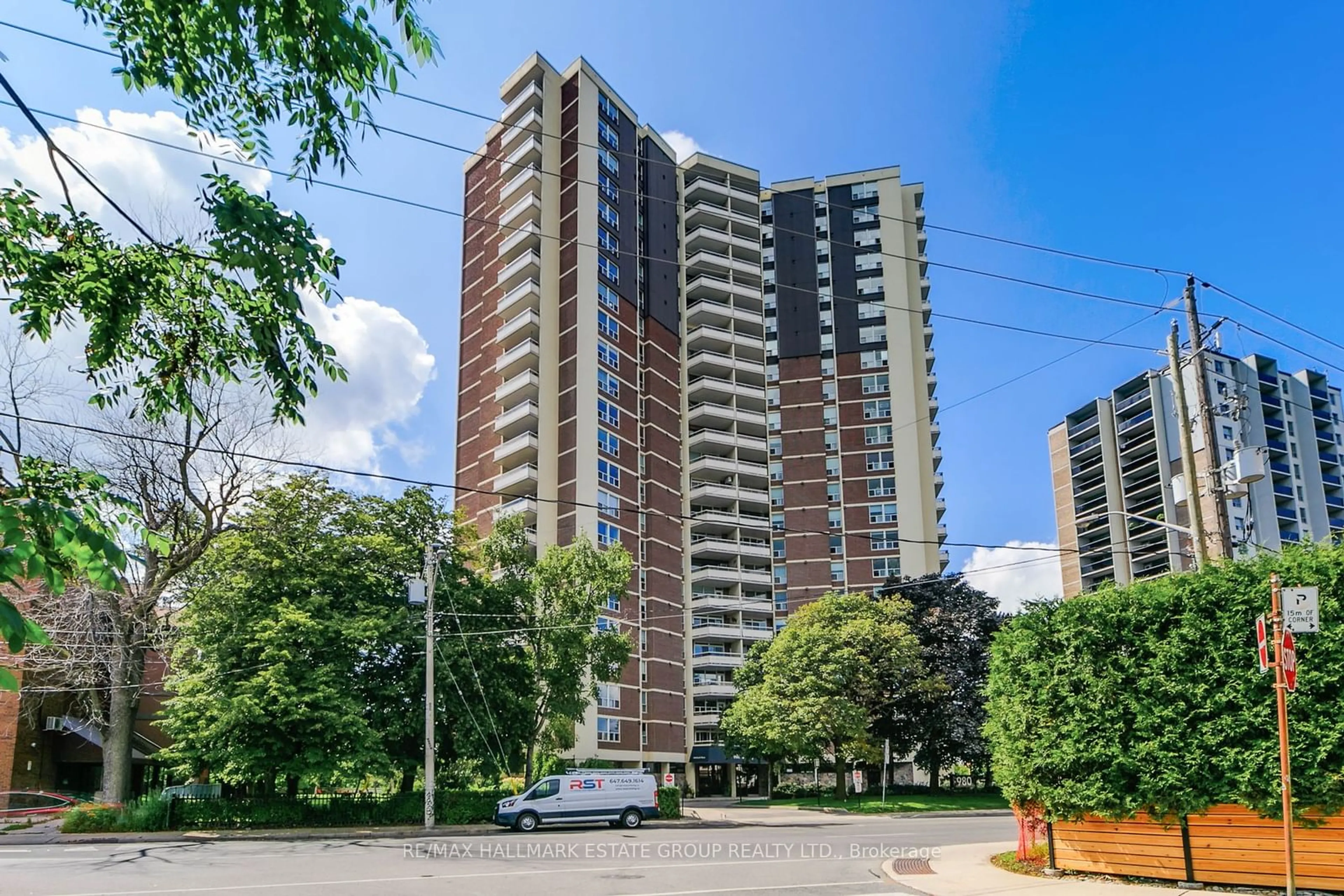 A pic from exterior of the house or condo, the front or back of building for 980 Broadview Ave #2101, Toronto Ontario M4K 3Y1