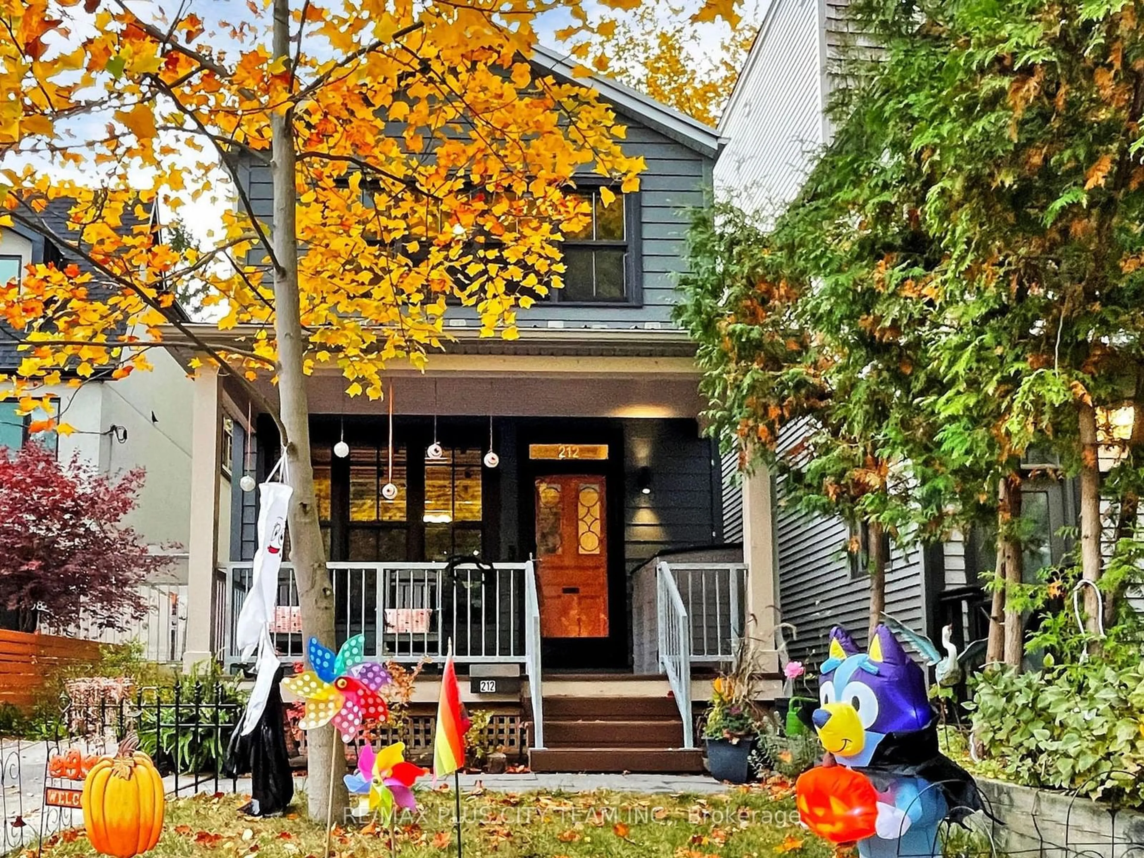 A pic from exterior of the house or condo, the street view for 212 Waverley Rd, Toronto Ontario M4L 3T3