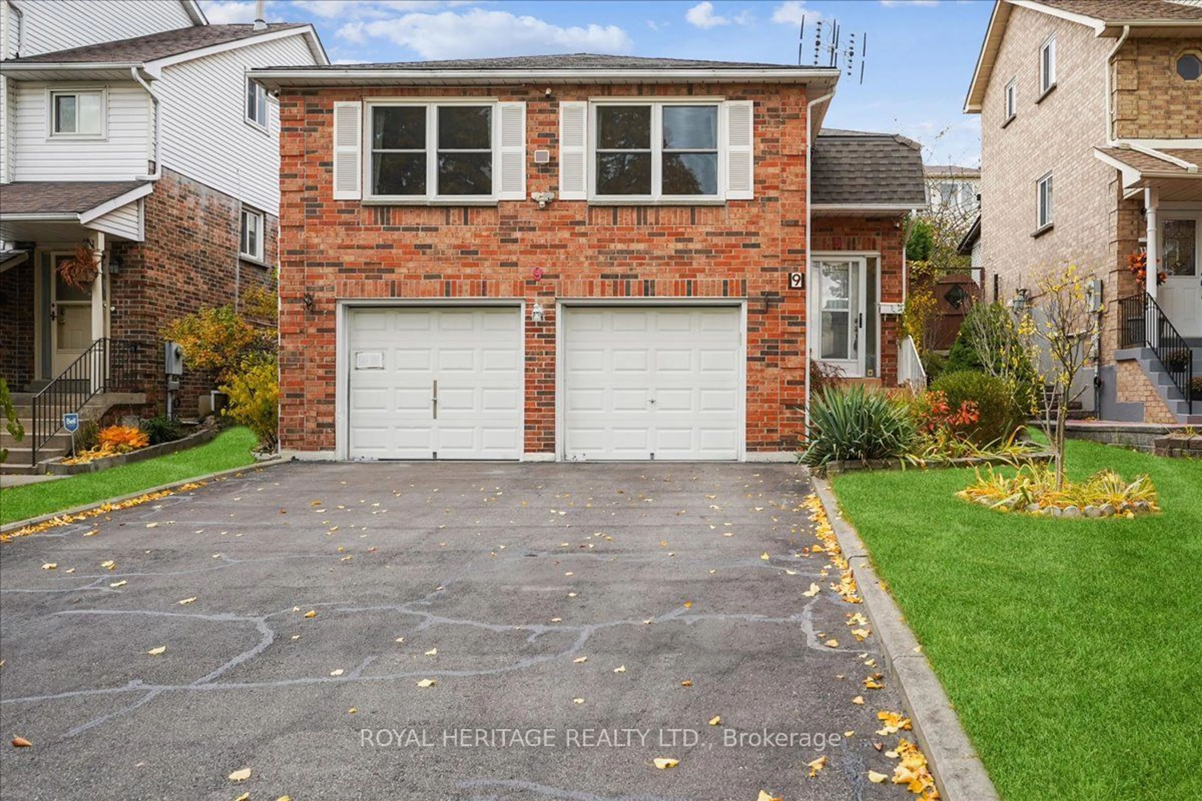 Frontside or backside of a home, the street view for 9 Wright Cres, Ajax Ontario L1S 6S7