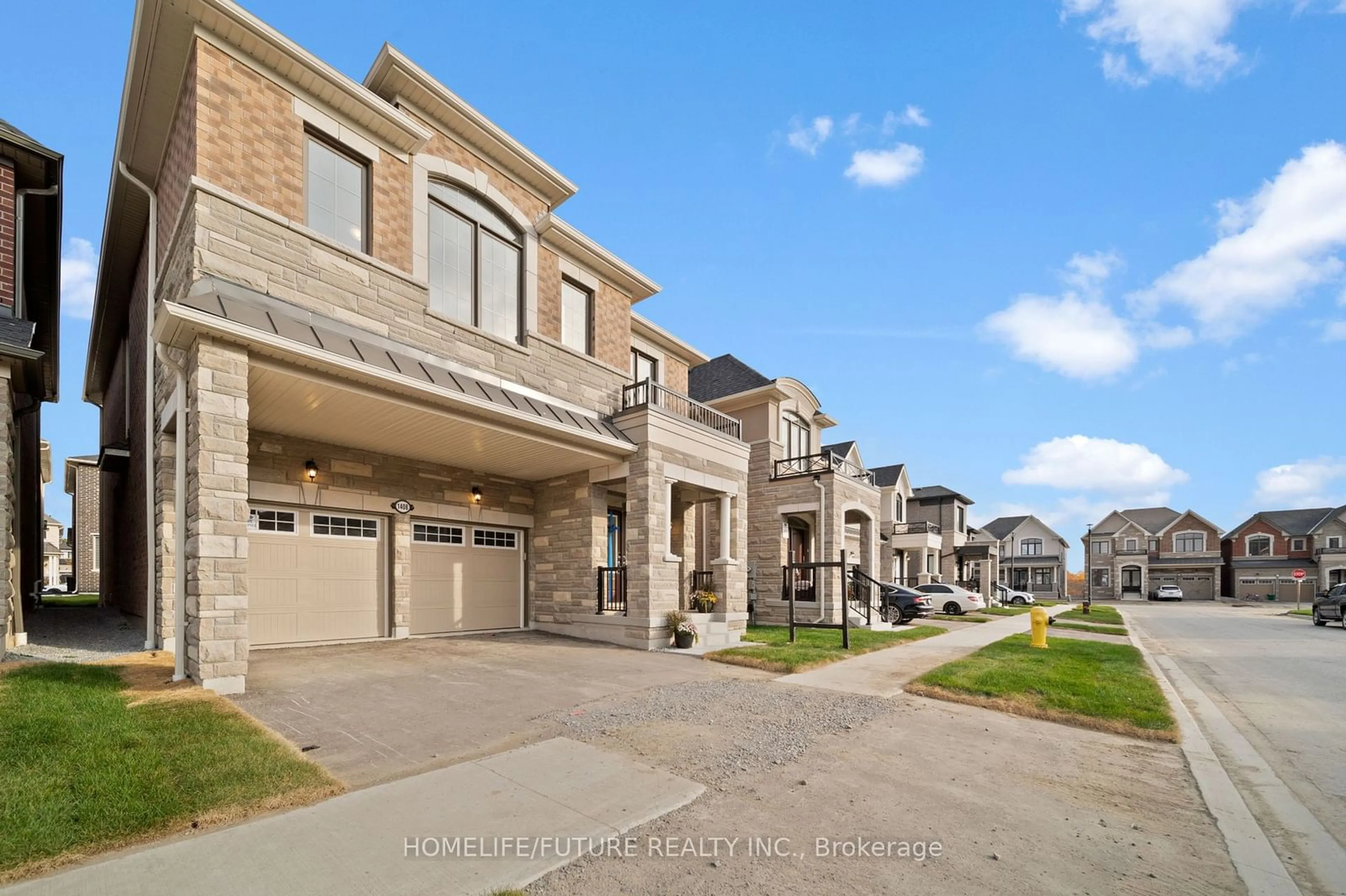 A pic from exterior of the house or condo, the street view for 1408 Mockingbird Sq, Pickering Ontario L0H 1J0