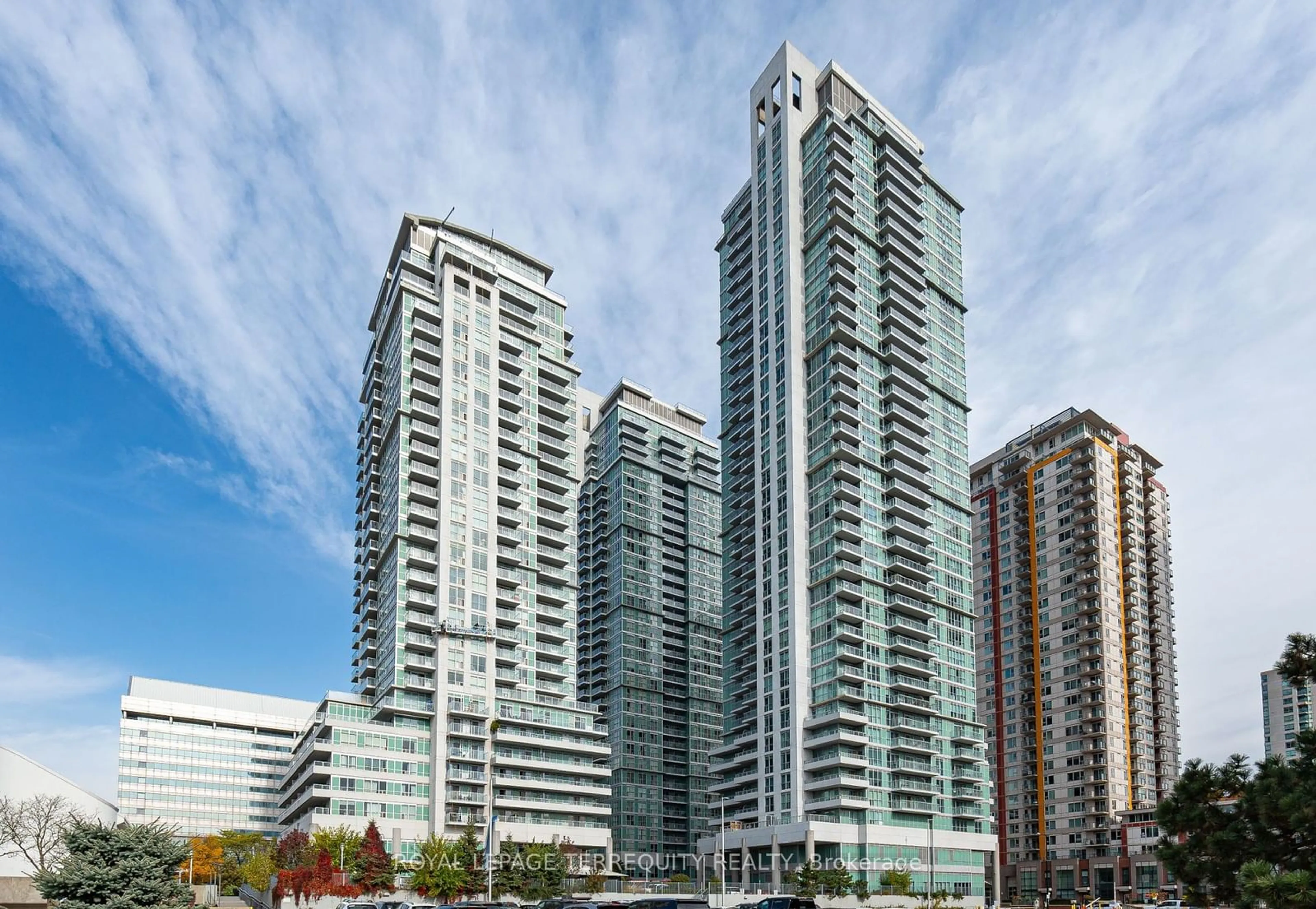 A pic from exterior of the house or condo, the view of city buildings for 60 Town Centre Crt #603, Toronto Ontario M1P 0B1