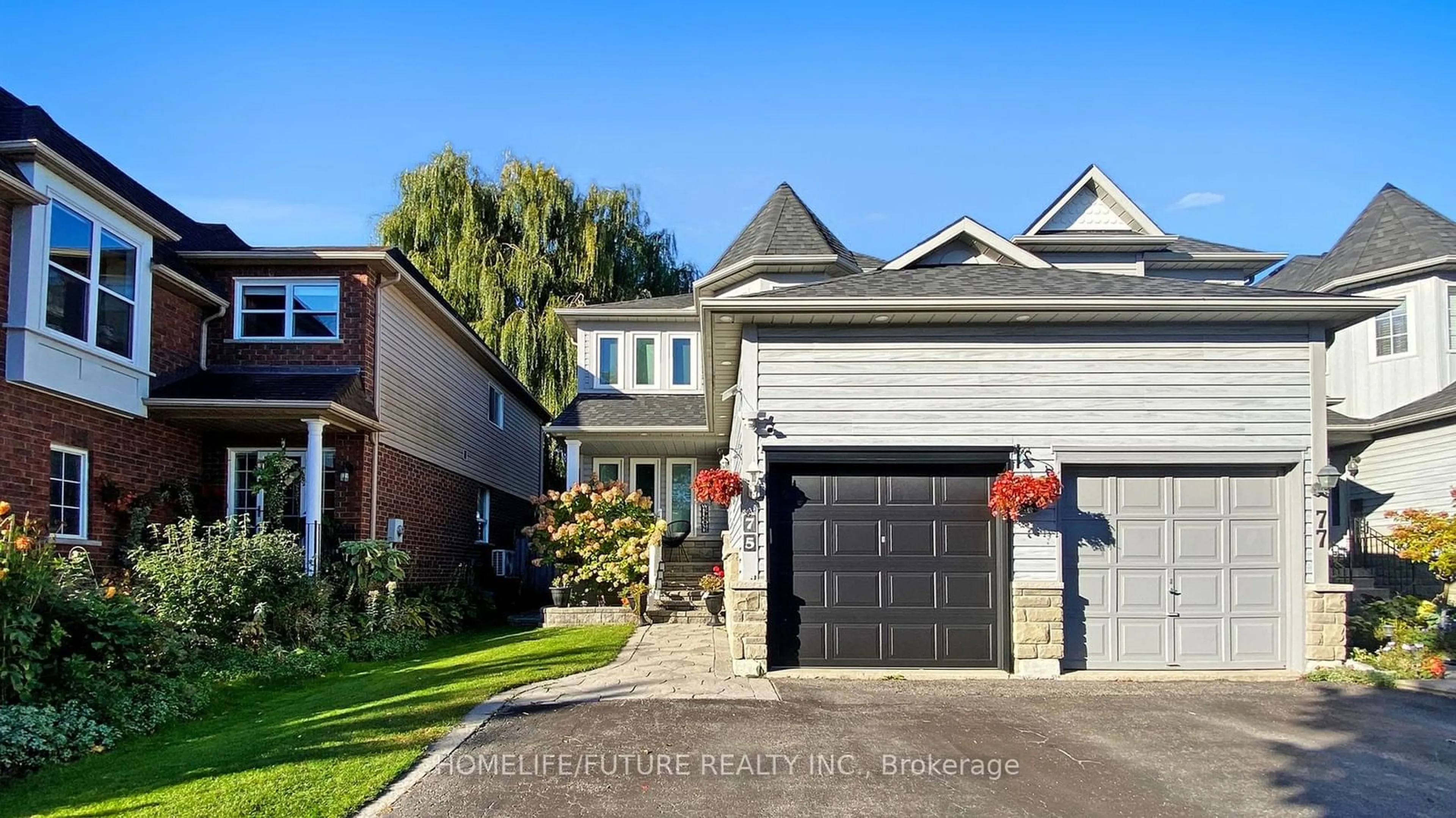 Frontside or backside of a home, cottage for 75 Shady Lane Cres, Clarington Ontario L1C 5B1