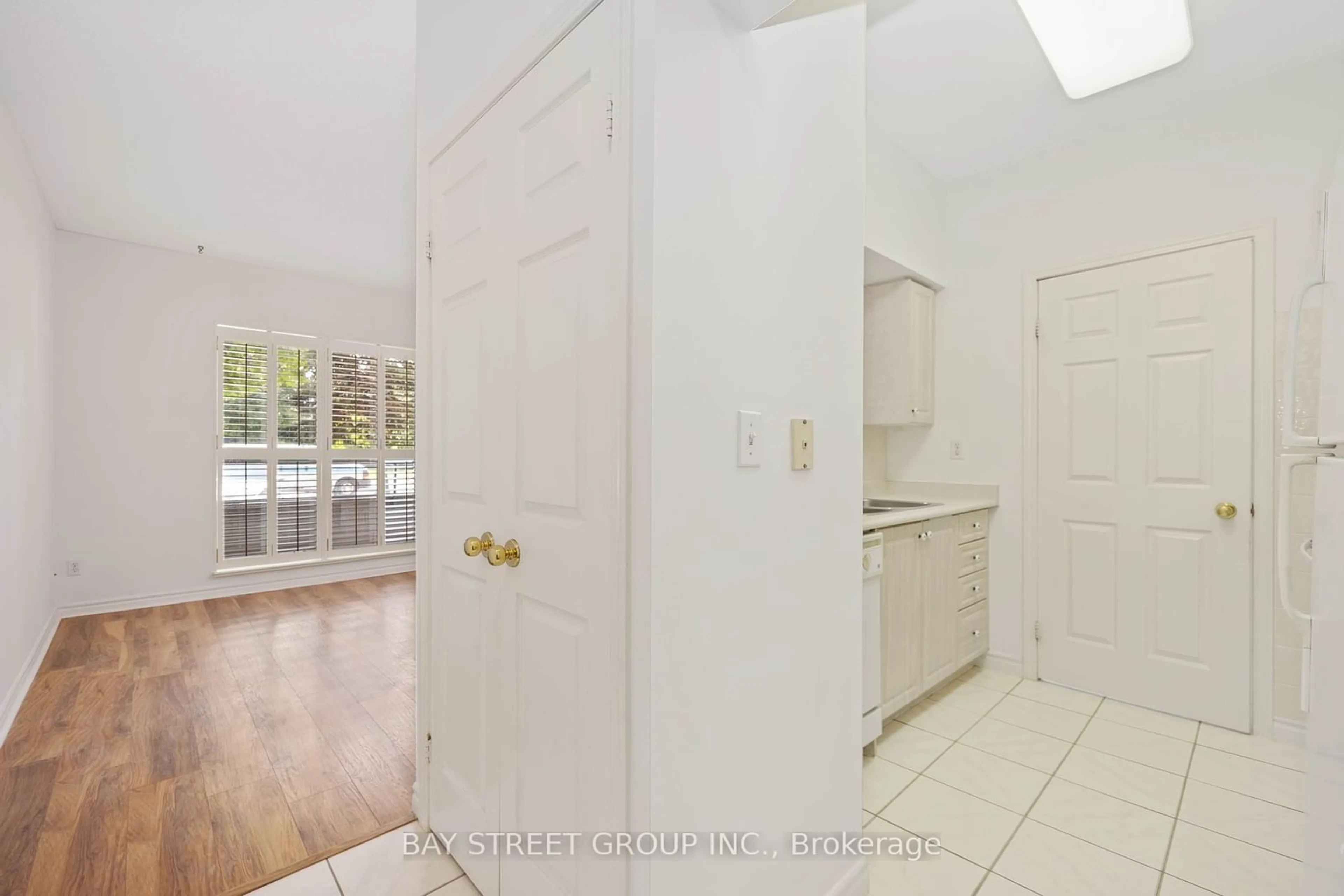 Indoor entryway, not visible floor for 5039 Finch Ave #107, Toronto Ontario M1S 5L6