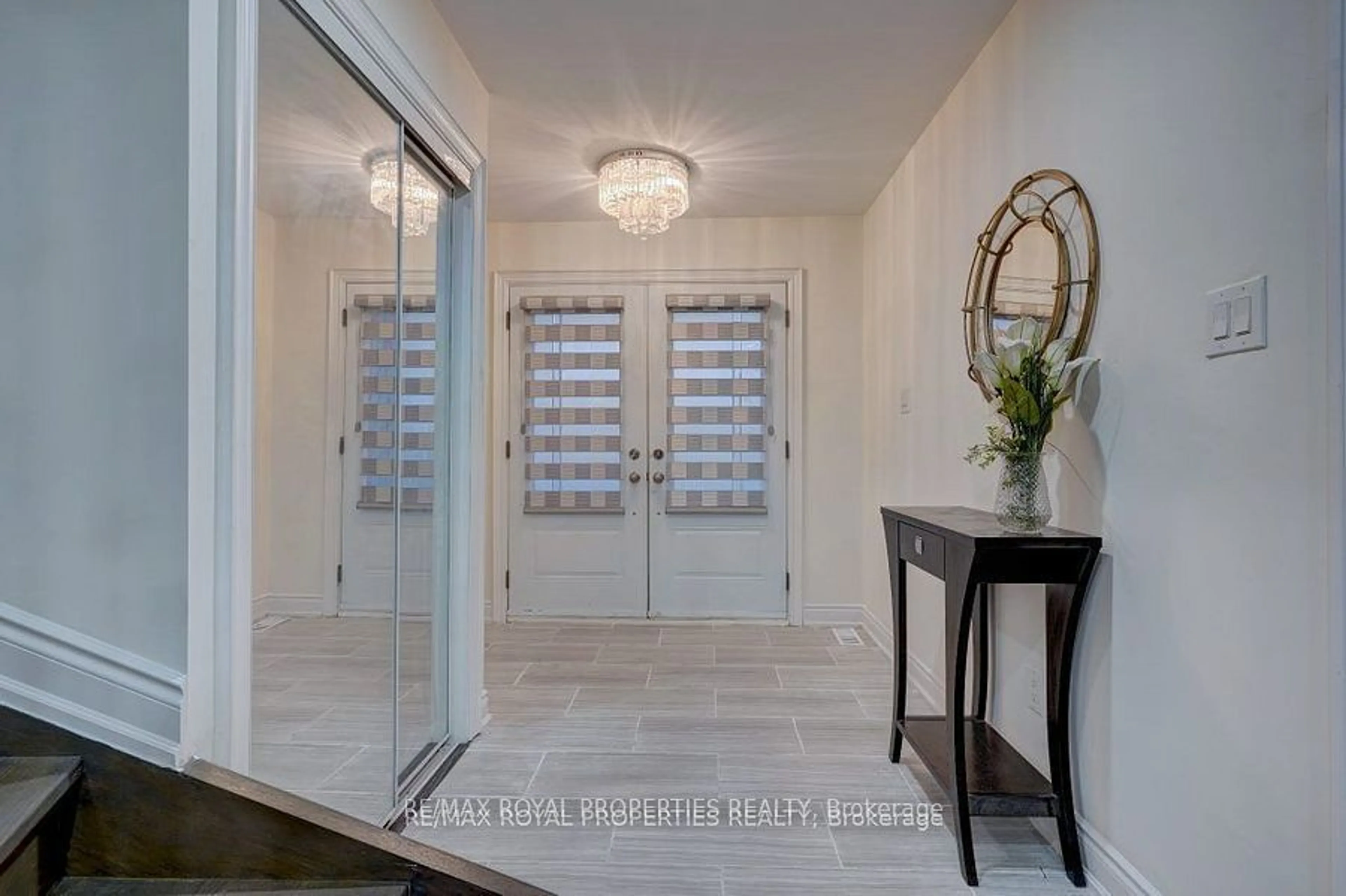 Indoor entryway, wood floors for 434 Pharmacy Ave, Toronto Ontario M1L 3G6