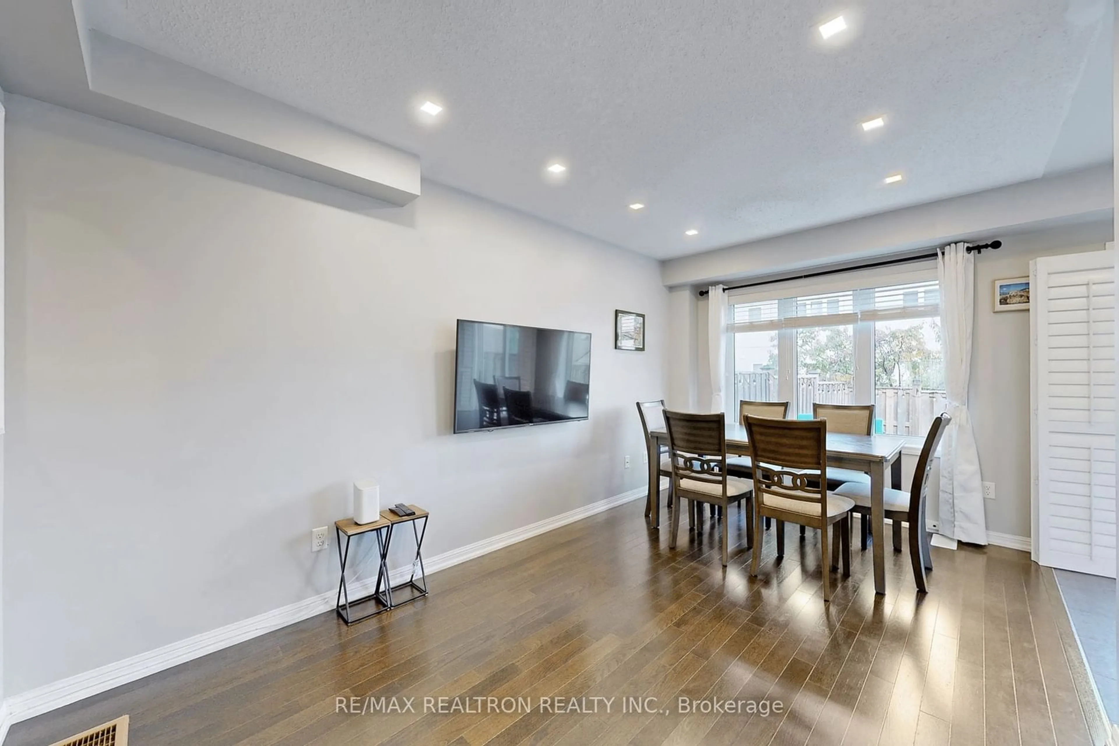 A pic of a room, wood floors for 5 Dykstra Lane, Clarington Ontario L1C 0K7