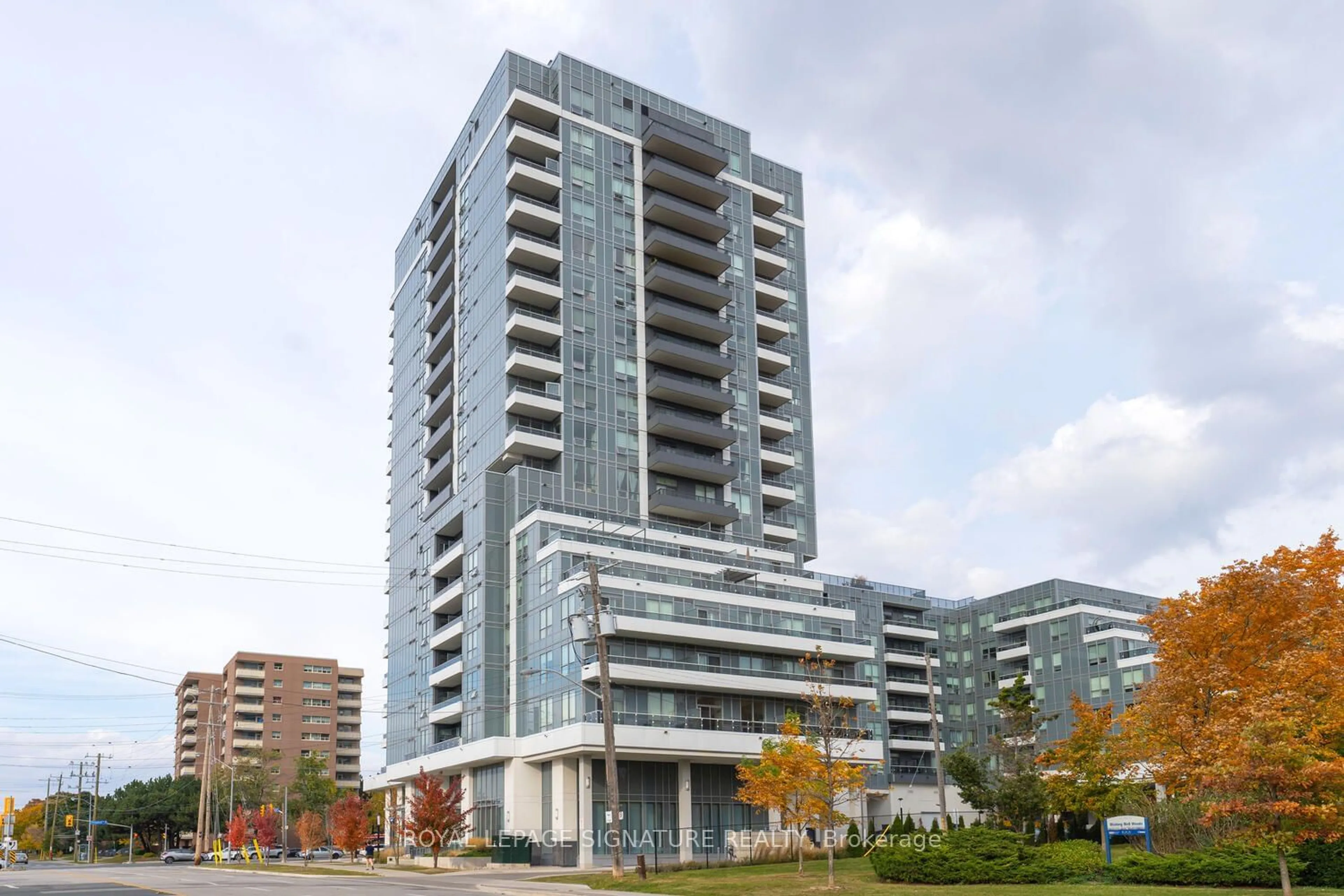 A pic from exterior of the house or condo, the front or back of building for 3121 Sheppard Ave #532, Toronto Ontario M1T 3J8