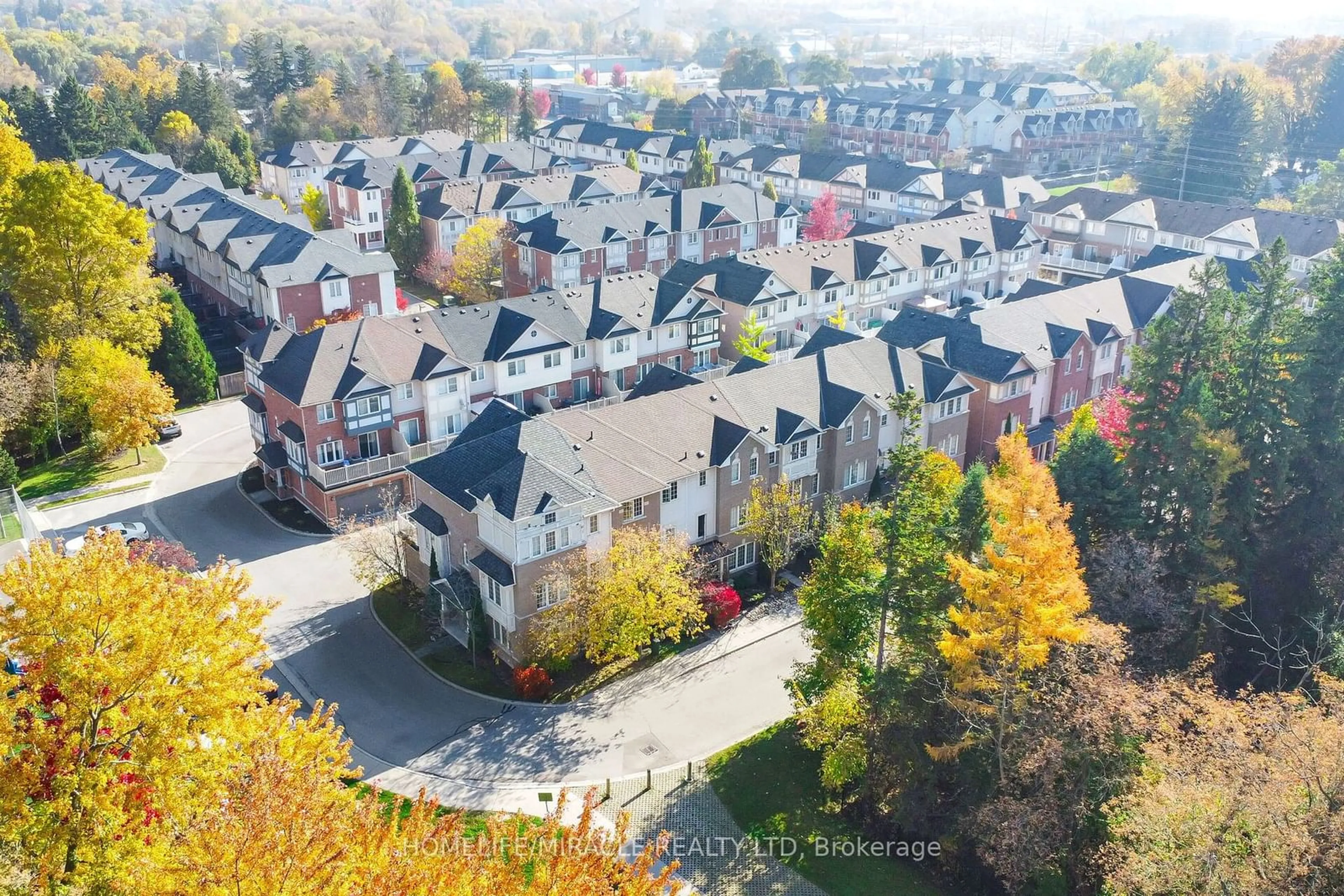 A pic from exterior of the house or condo, the street view for 1850 Kingston Rd #77, Pickering Ontario L1V 0A2