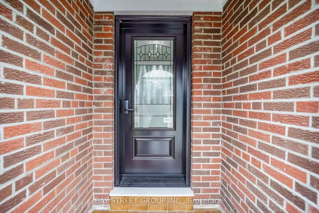 Additional property image - 36 Pebblehill Sq
