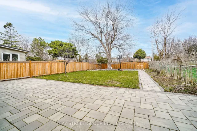 Additional property image - 36 Pebblehill Sq