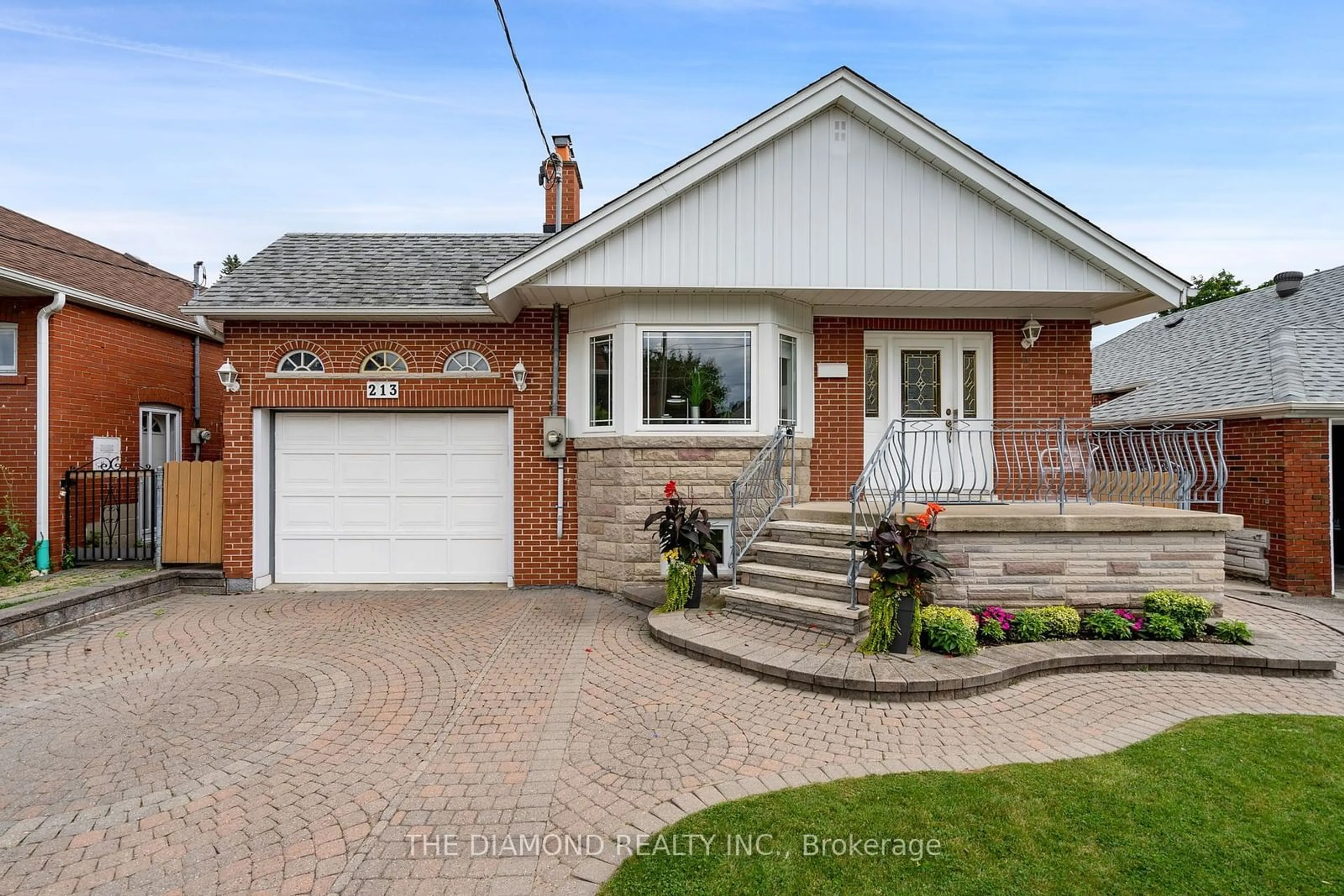 Frontside or backside of a home, cottage for 213 Glenwood Cres, Toronto Ontario M4B 1K5