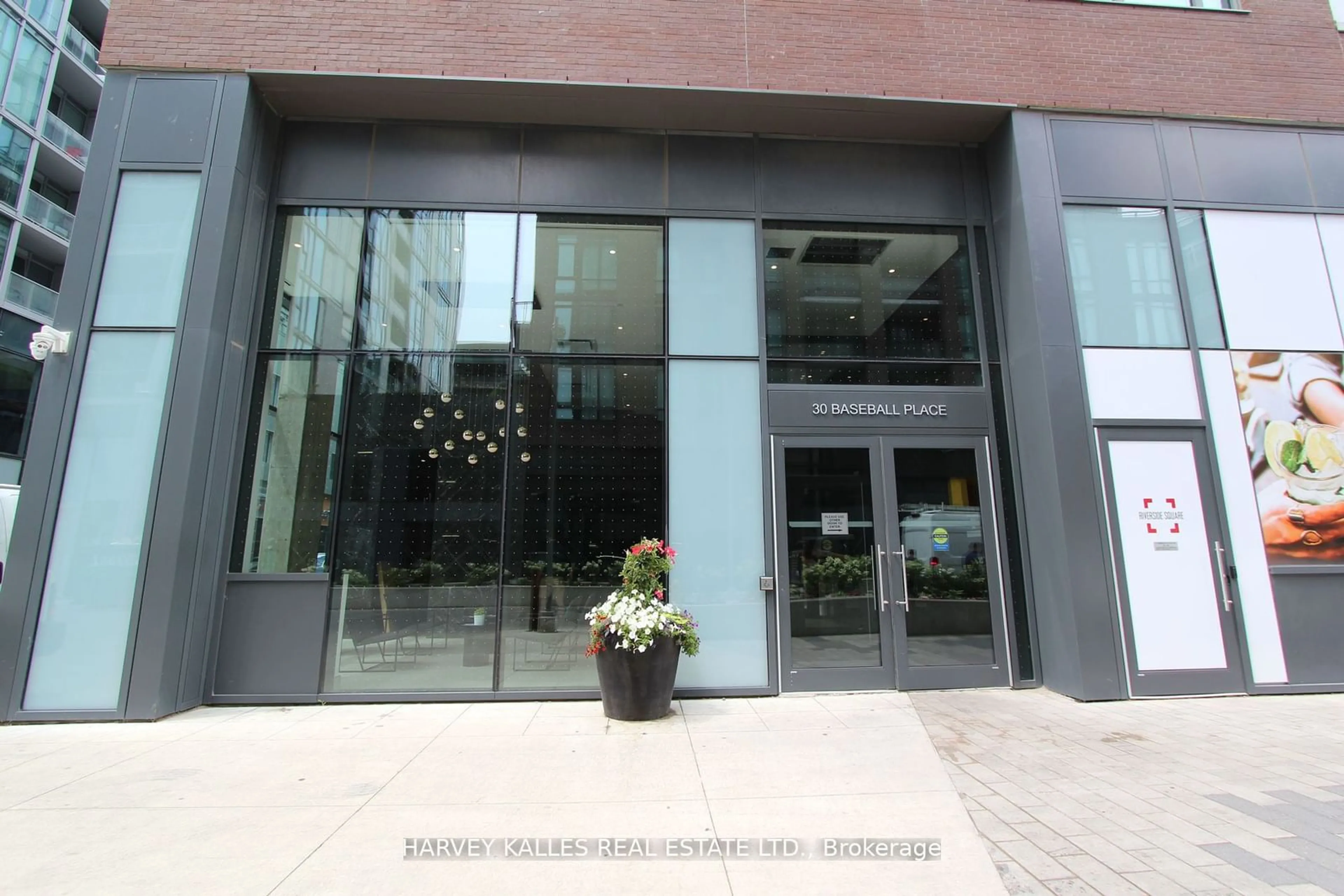 Indoor foyer, ceramic floors for 30 Baseball Pl #615, Toronto Ontario M4M 0E8