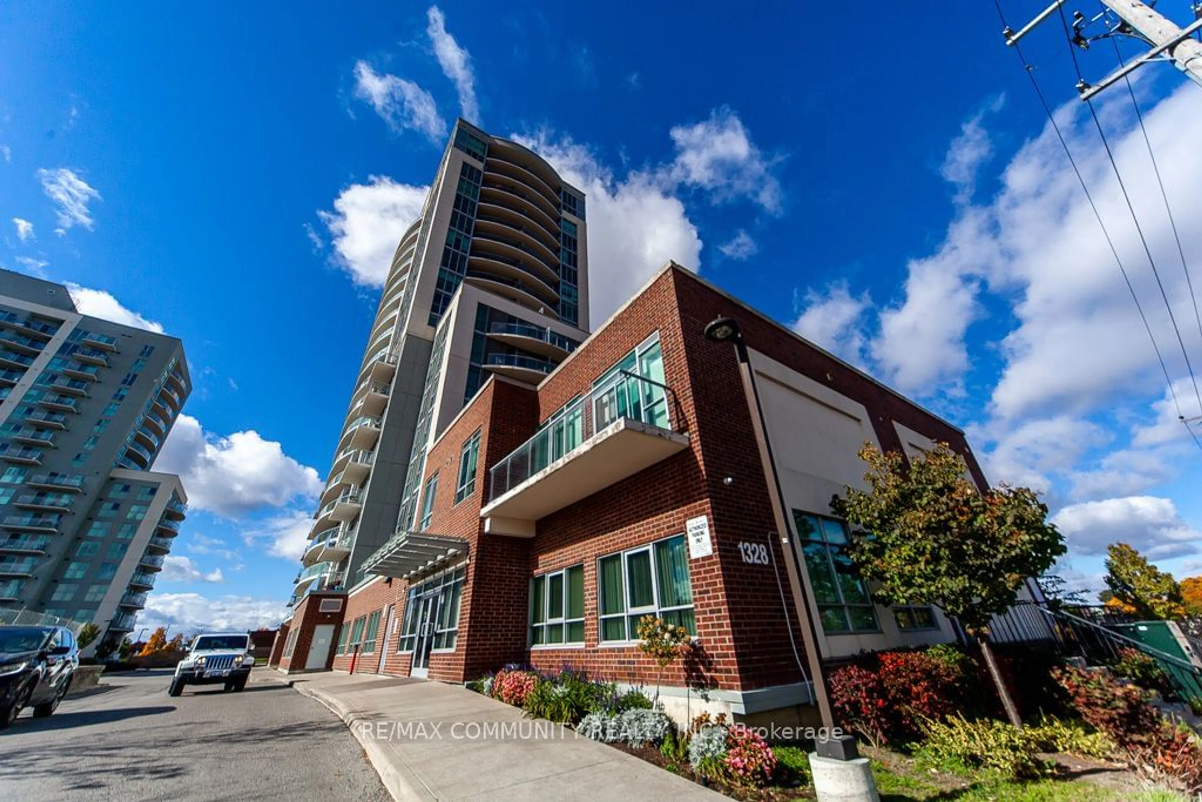 A pic from exterior of the house or condo, the front or back of building for 1328 Birchmount Rd #1903, Toronto Ontario M1R 0B6