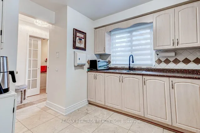 Additional property image - 106 Chester Le Blvd Unit 71