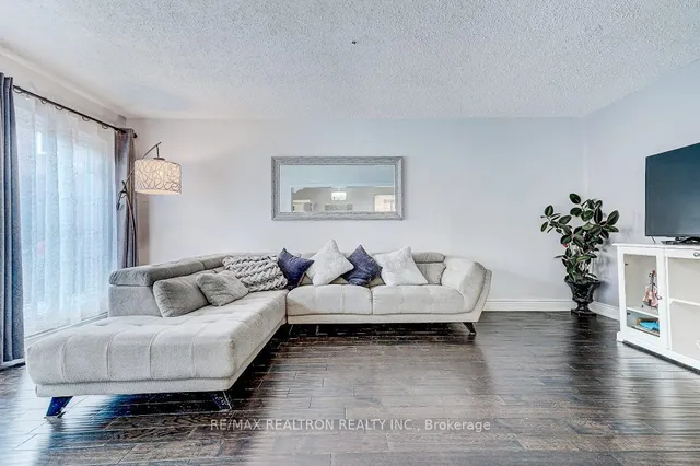 Additional property image - 106 Chester Le Blvd Unit 71