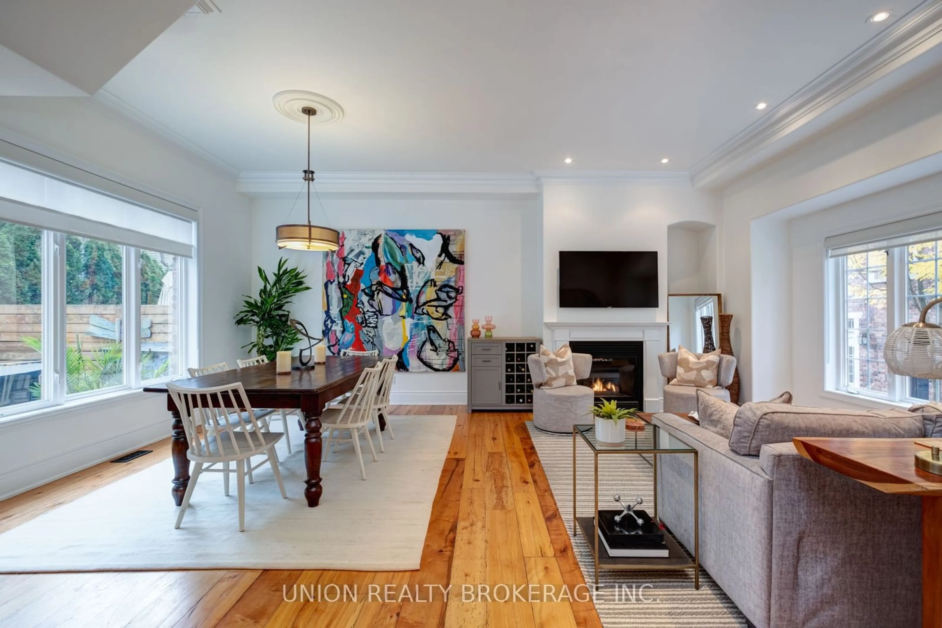 Living room, wood floors for 138 Edgewood Ave, Toronto Ontario M4L 3H3