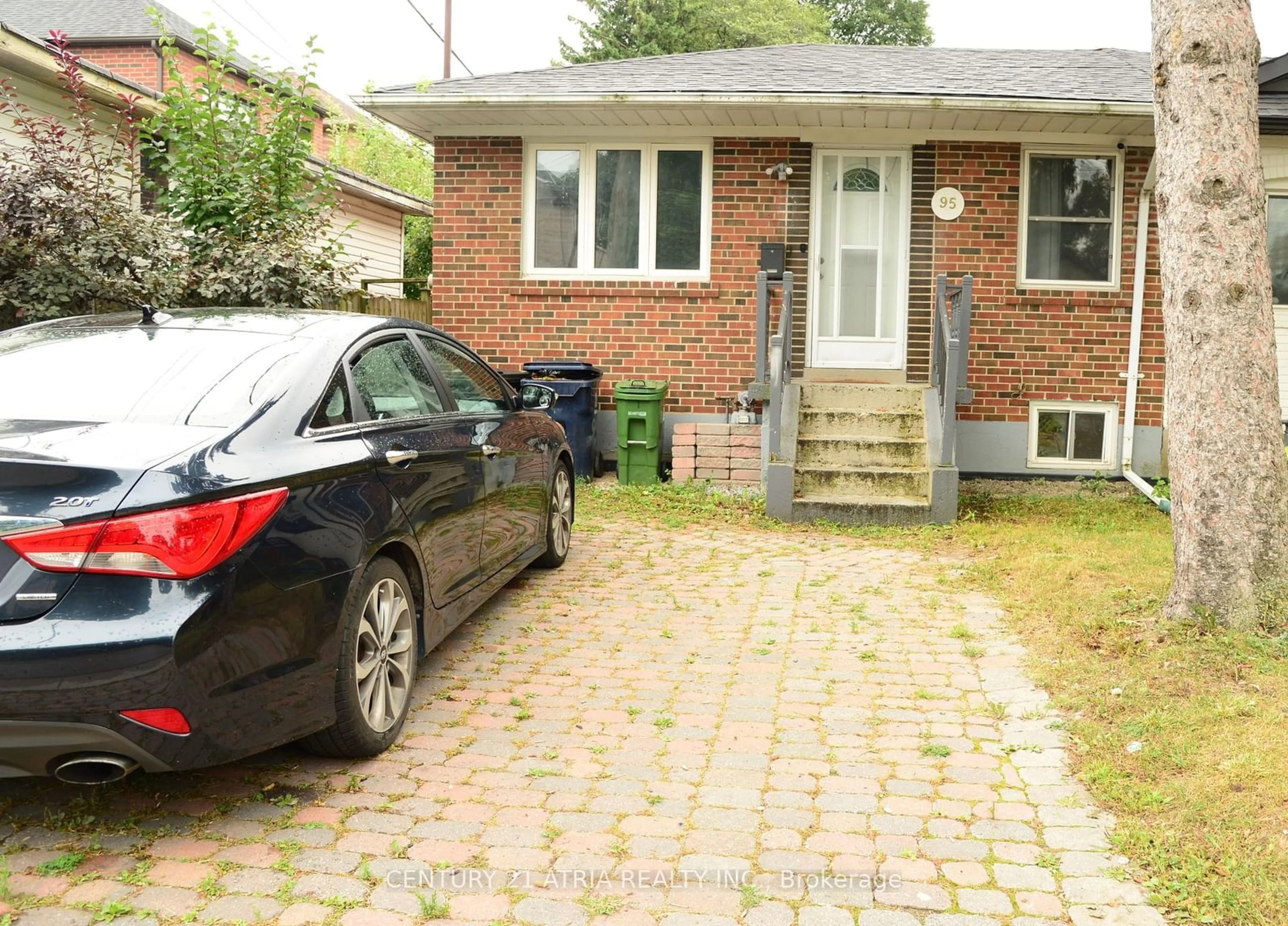 Frontside or backside of a home, the street view for 95 Prairie Dr, Toronto Ontario M1L 1L6