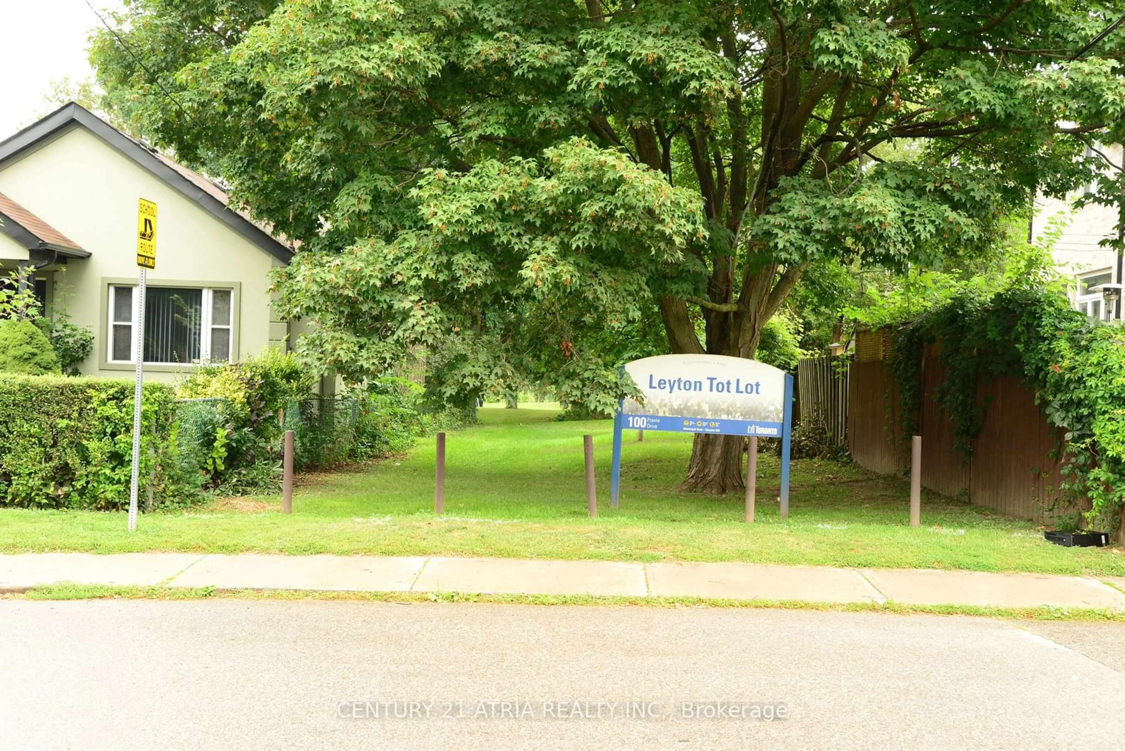 A pic from exterior of the house or condo, the street view for 95 Prairie Dr, Toronto Ontario M1L 1L6