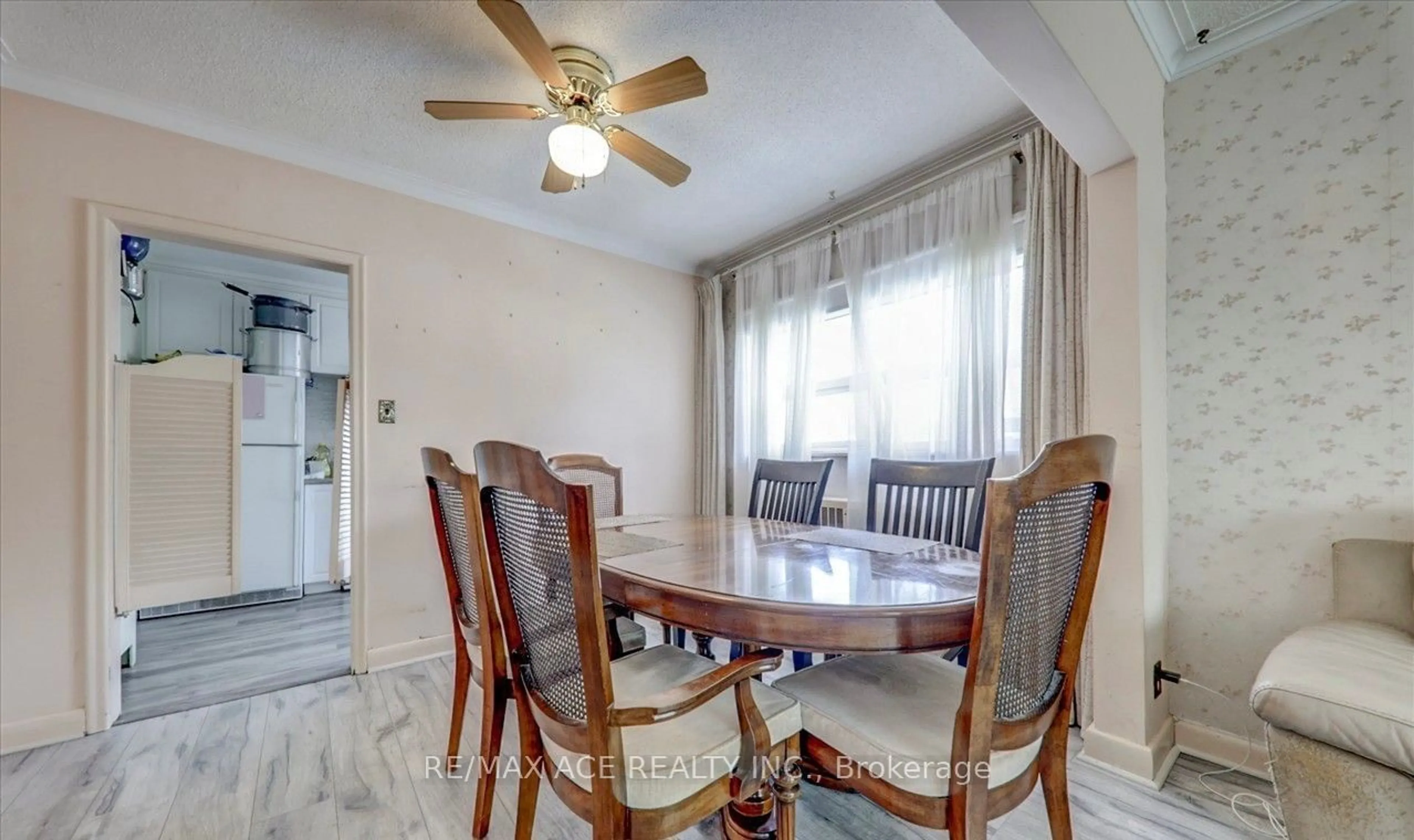 Dining room, wood floors, cottage for 98 Marble Arch Cres, Toronto Ontario M1R 1W9