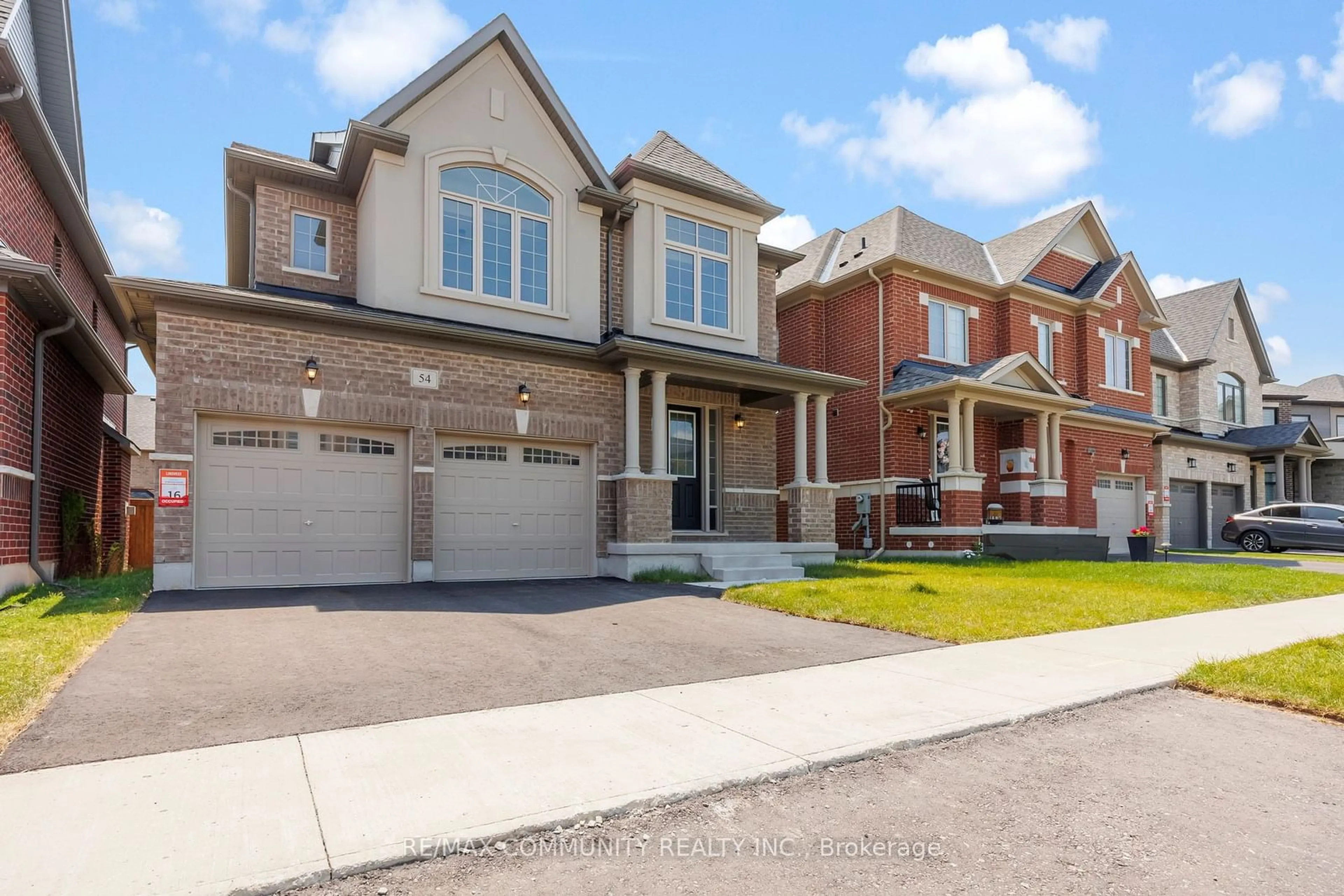 Home with brick exterior material for 54 Wamsley Cres, Clarington Ontario L1B 1G9