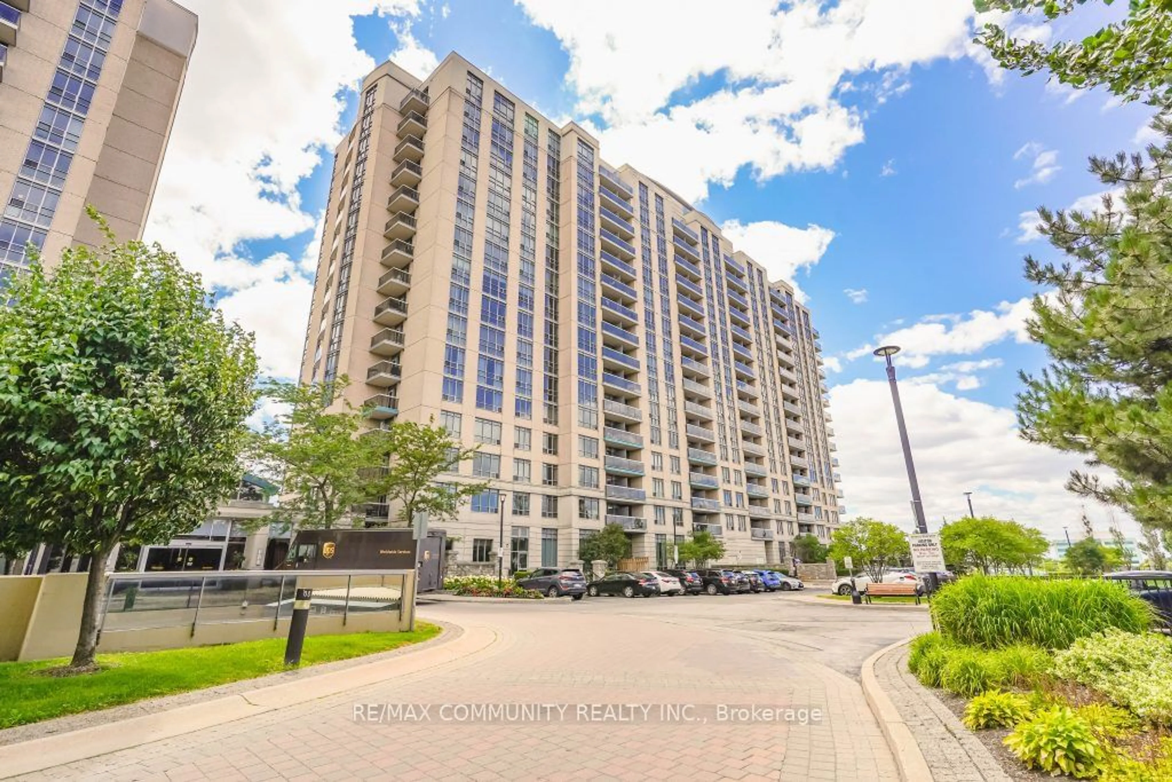 A pic from exterior of the house or condo, the street view for 8 Mondeo Dr #906, Toronto Ontario M1P 5C7