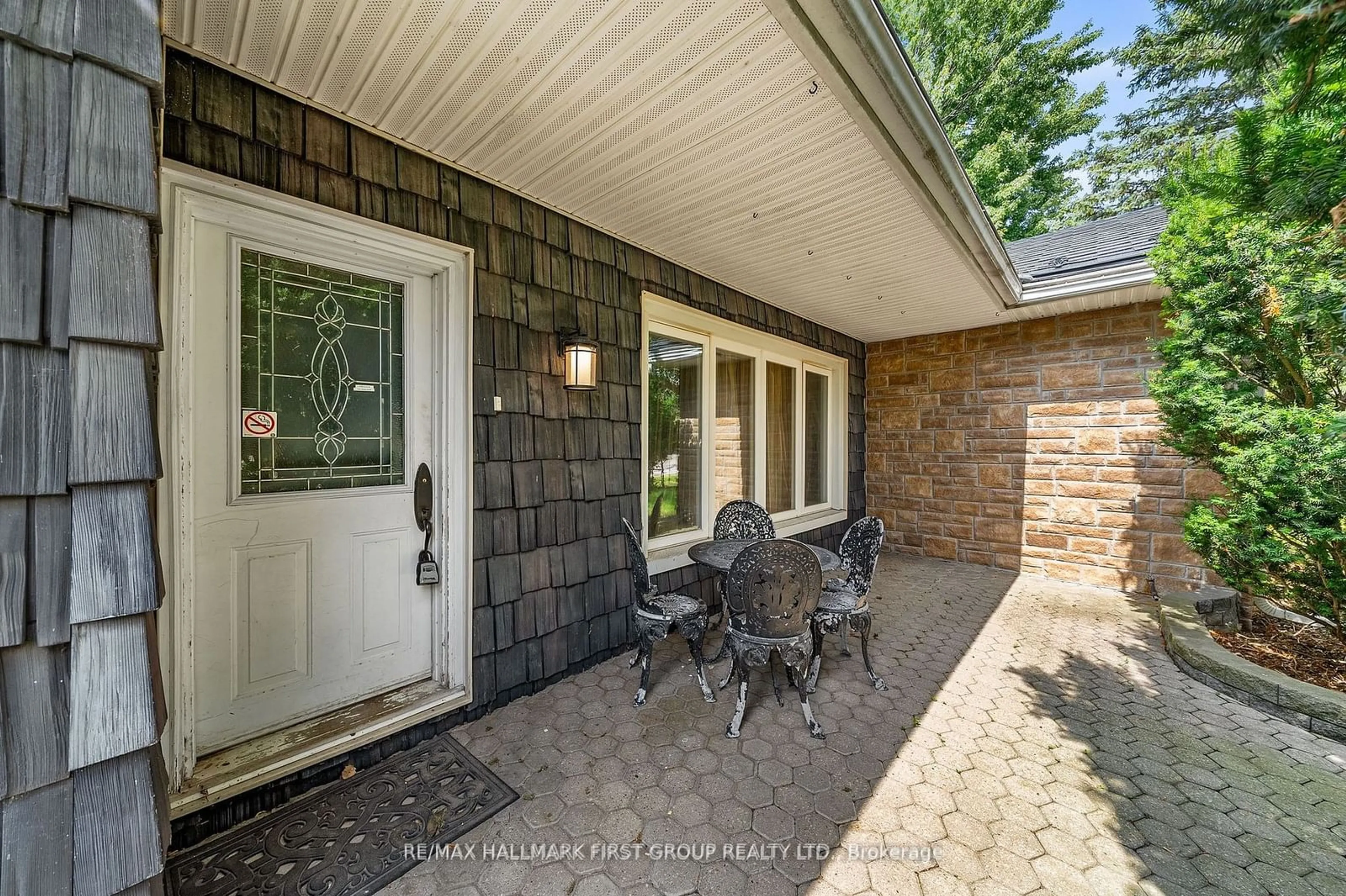 Patio, cottage for 1652 Taunton Rd, Clarington Ontario L0B 1J0