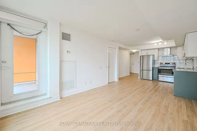 Additional property image - 25 Town Centre Crt Unit 701