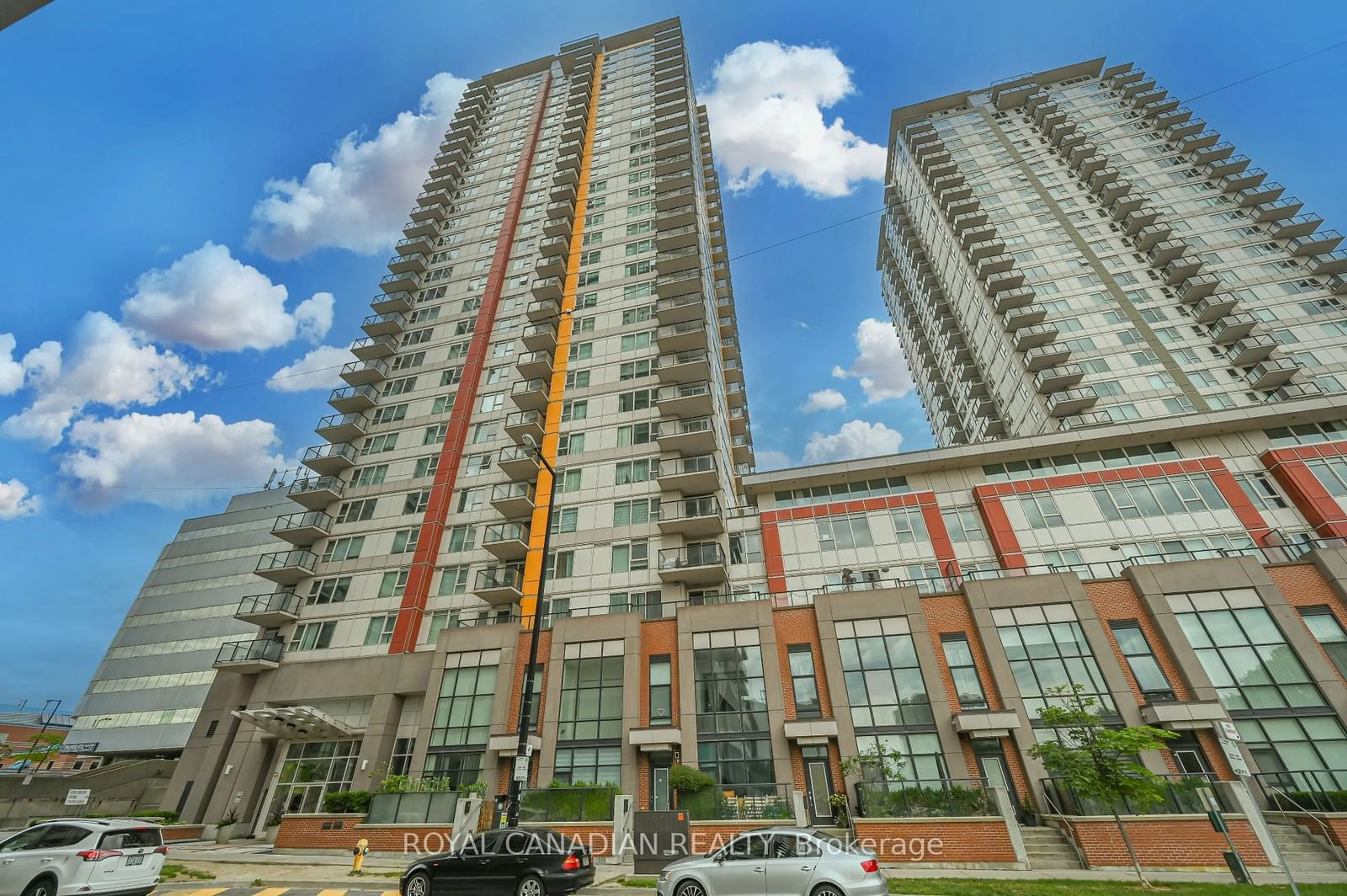 A pic from exterior of the house or condo, the front or back of building for 25 Town Centre Crt #701, Toronto Ontario M1P 0B4