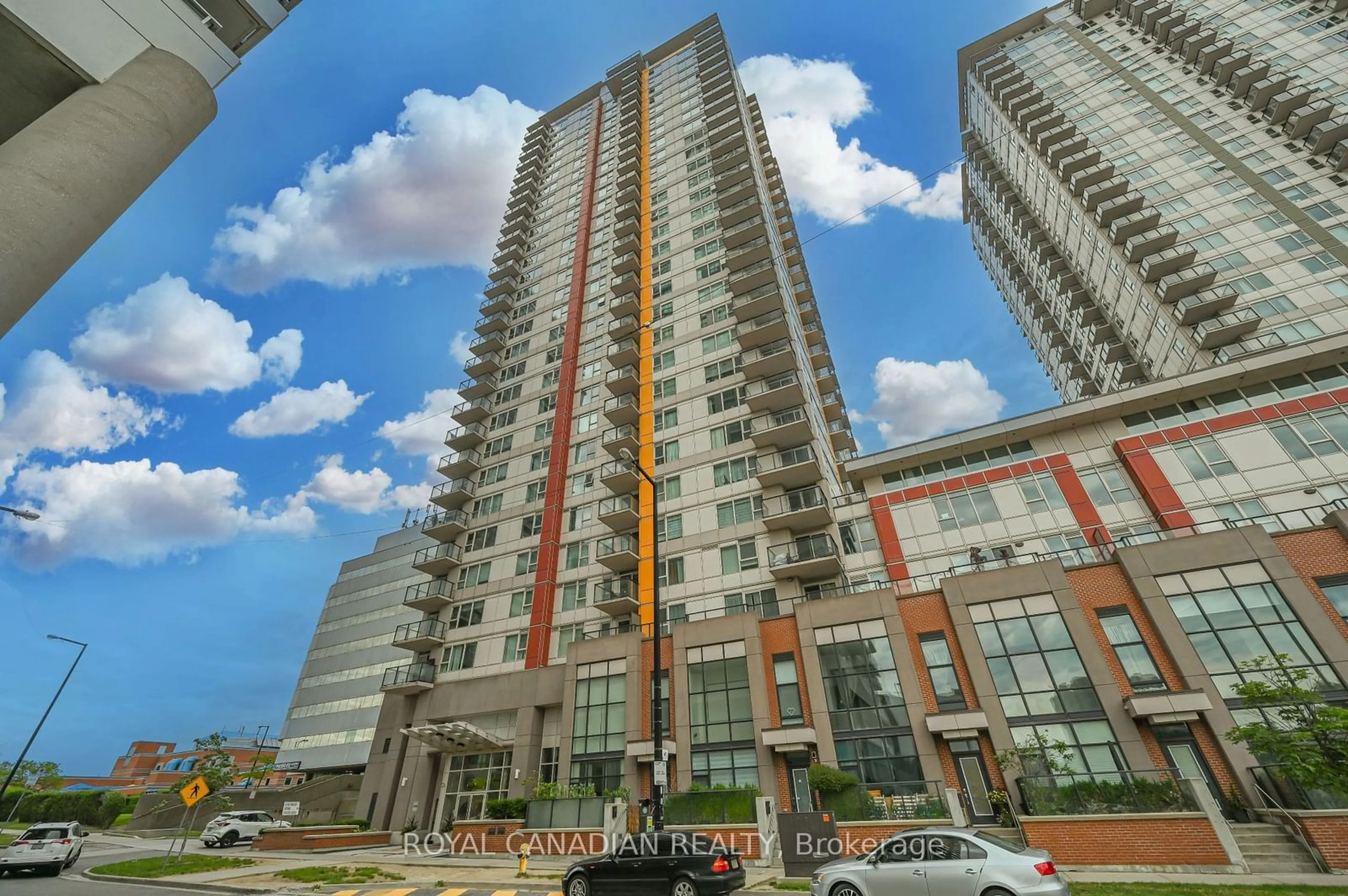 A pic from exterior of the house or condo, the front or back of building for 25 Town Centre Crt #701, Toronto Ontario M1P 0B4