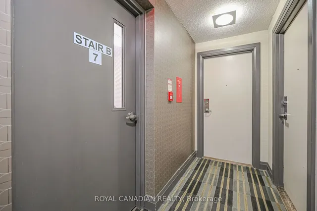 Additional property image - 25 Town Centre Crt Unit 701